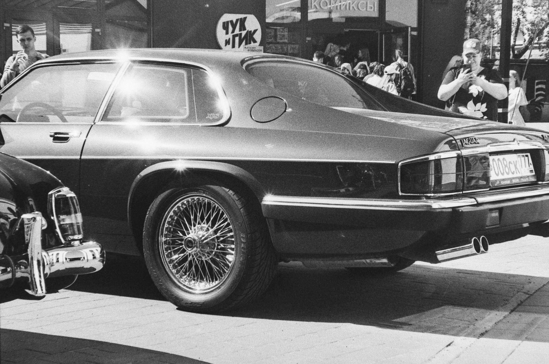 Фотосъемка с редкими автомобилями на хлебозаводе в Москве. Жуков Илья свадебный фотограф в Москве