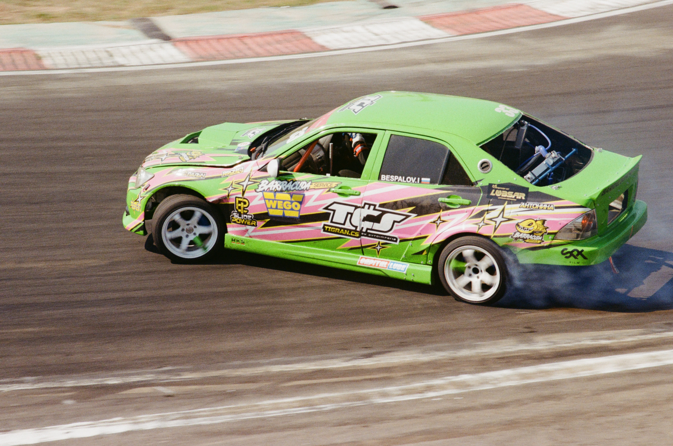 Коммерческие фотосъемки для бизнеса в Москве. Жуков Илья свадебный фотограф в Москве