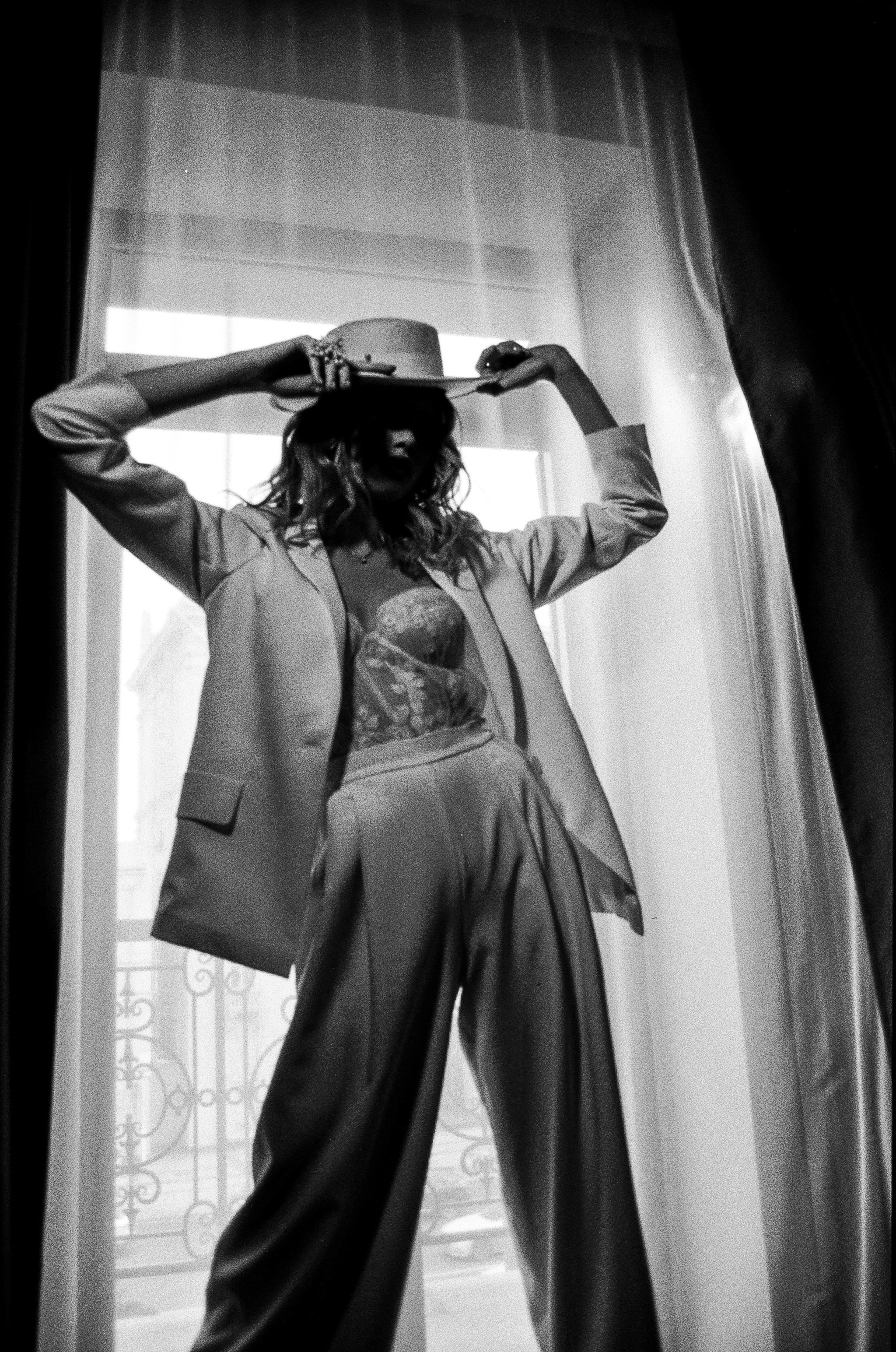 Утренняя фотосъемка в отеле для невесты. Жуков Илья свадебный фотограф в Москве