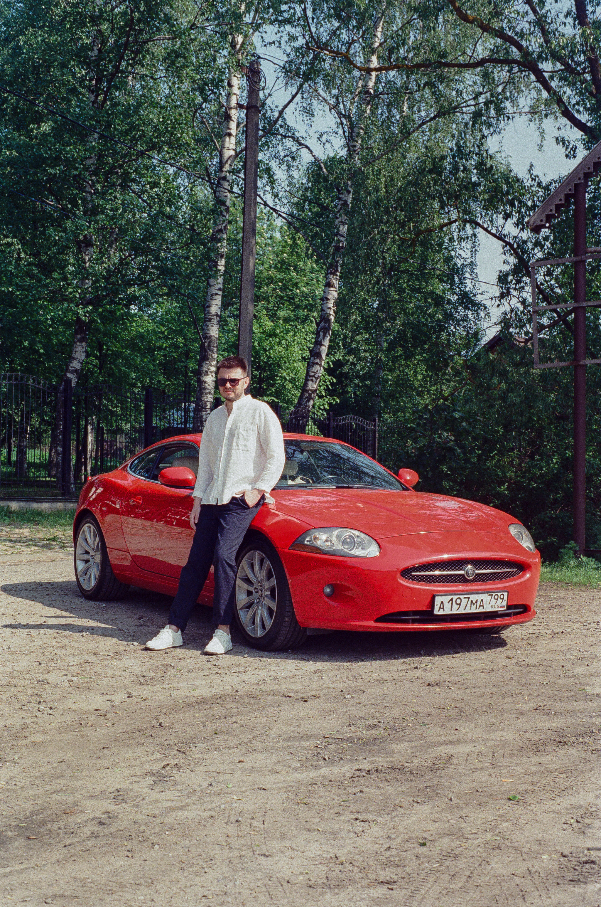 Плёночная фотосъемка автомобиля. Жуков Илья свадебный фотограф в Москве