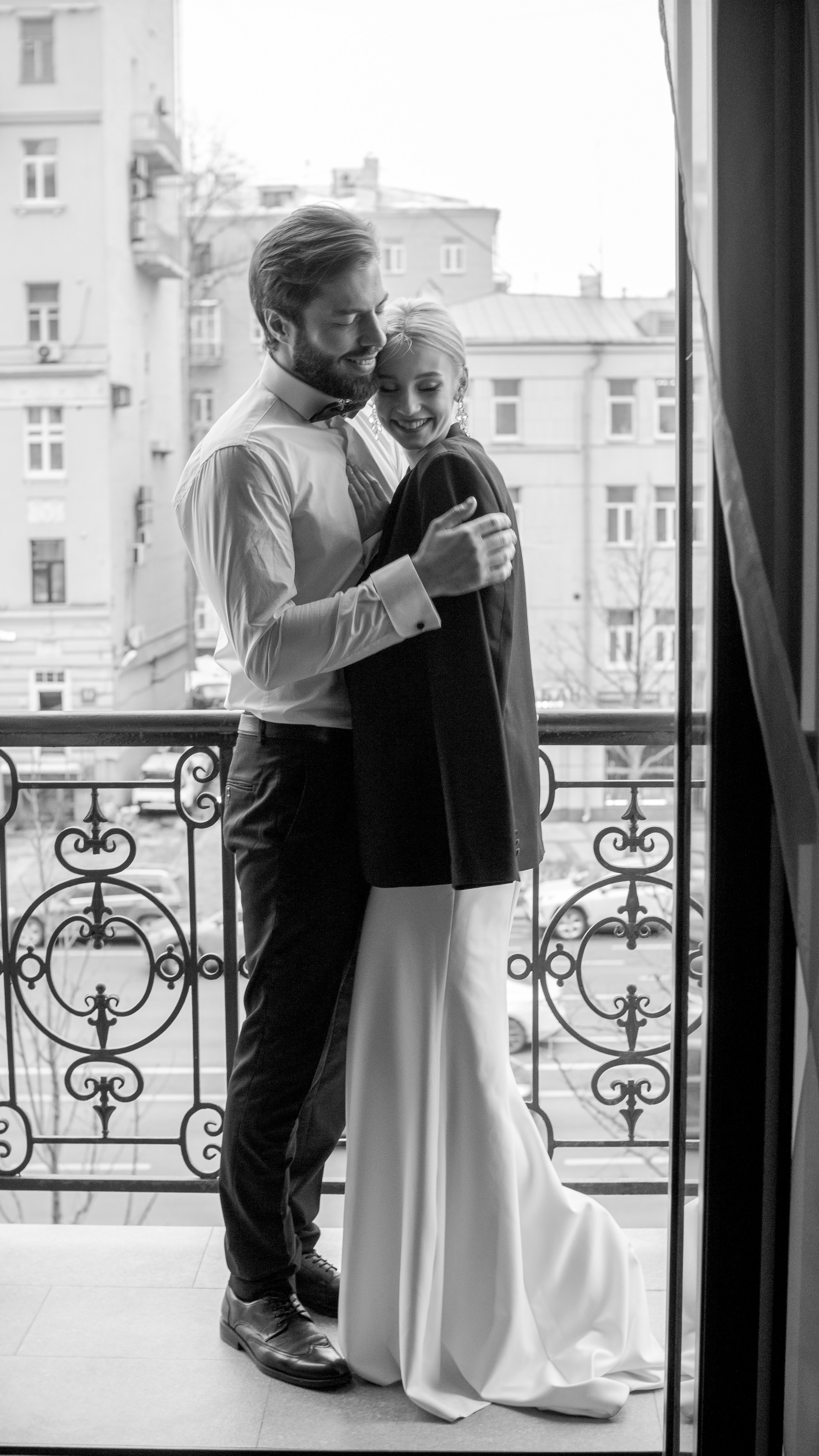 Свадебная утренняя фотосъемка в отеле Hartwell в Москве. Жуков Илья свадебный фотограф в Москве