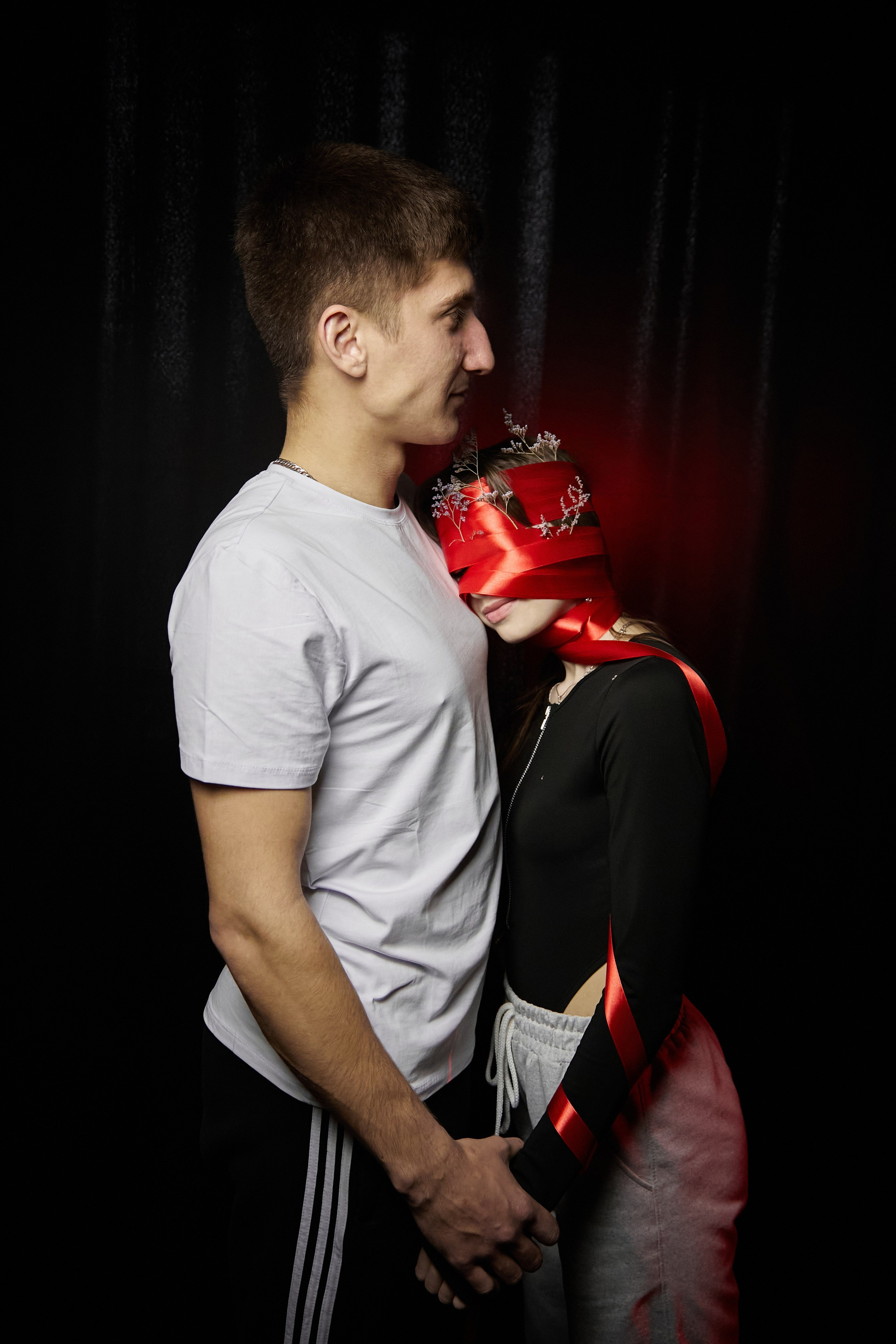 «Связанные одной нитью». Свадебный и креативный фотограф в ЮФО и МСК