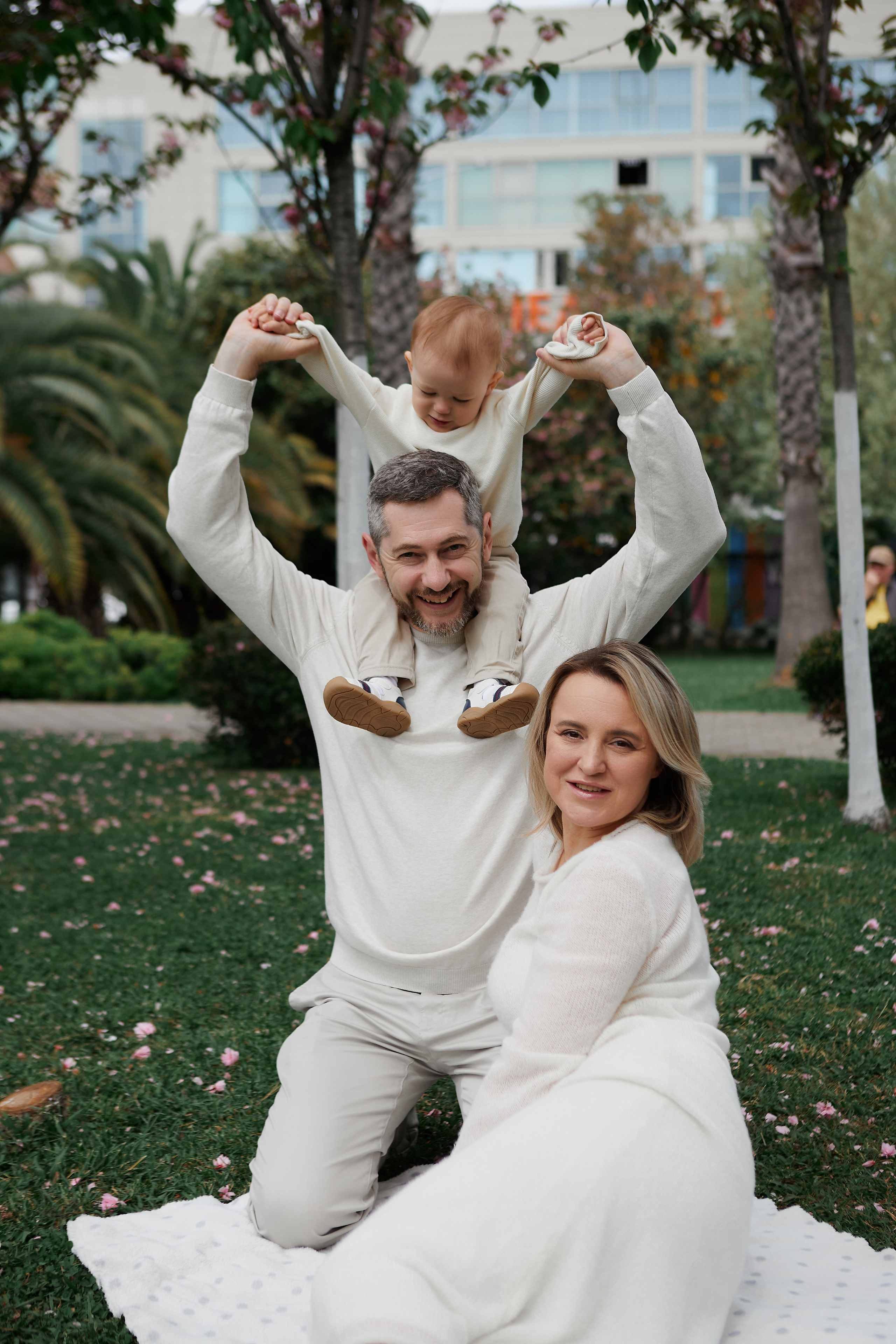 Фотосессия красивой семьи Кангун. Свадебный и семейный фотограф в Сочи-Красной поляне Ларионова Анна