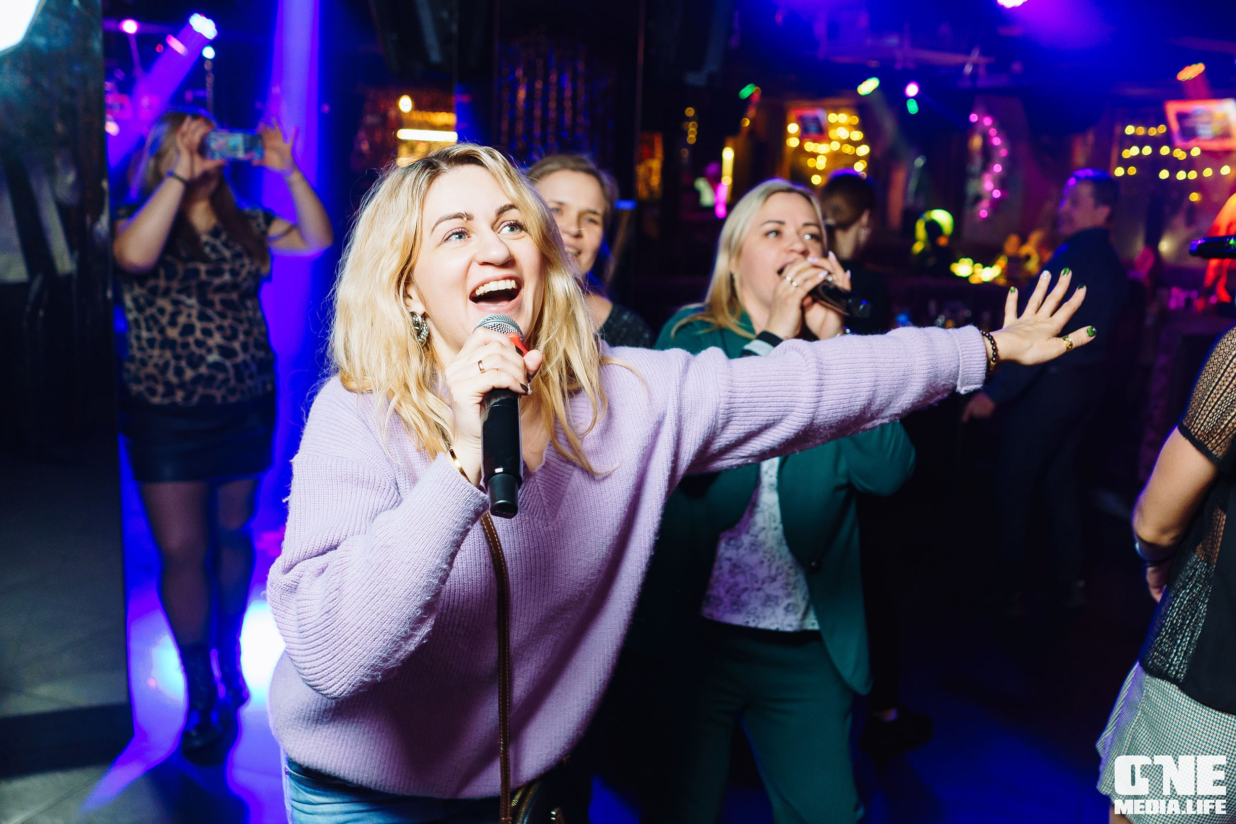 Фоторепортаж из караоке-клуба Эйфория. One Media Life: фоторепортажи, фотоотчеты с мероприятий и заведений
