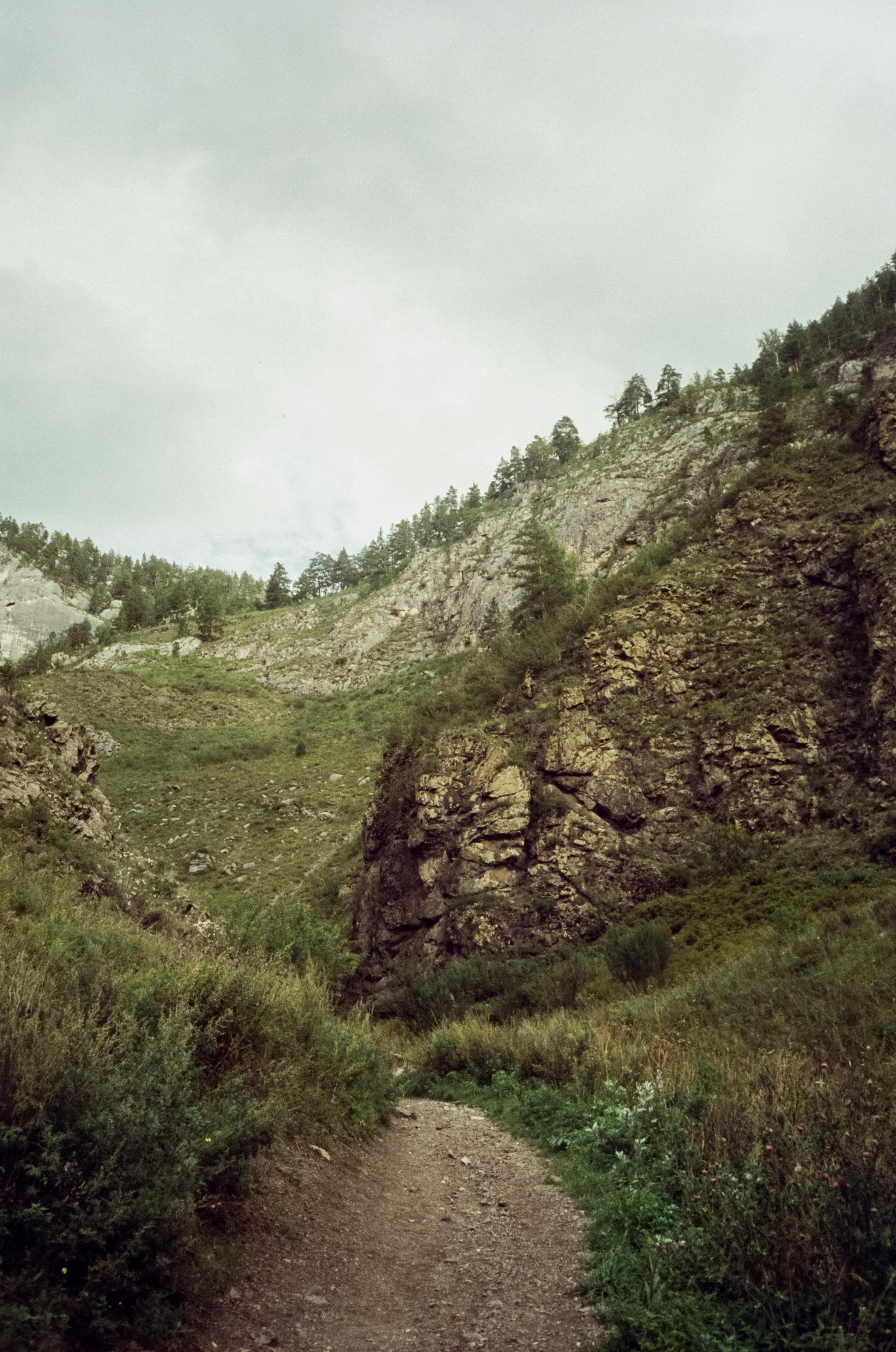 Урочище Чечкыш. Смотровая площадка. Виды верху и спуск вниз. Фотограф-документалист Мария Осокина