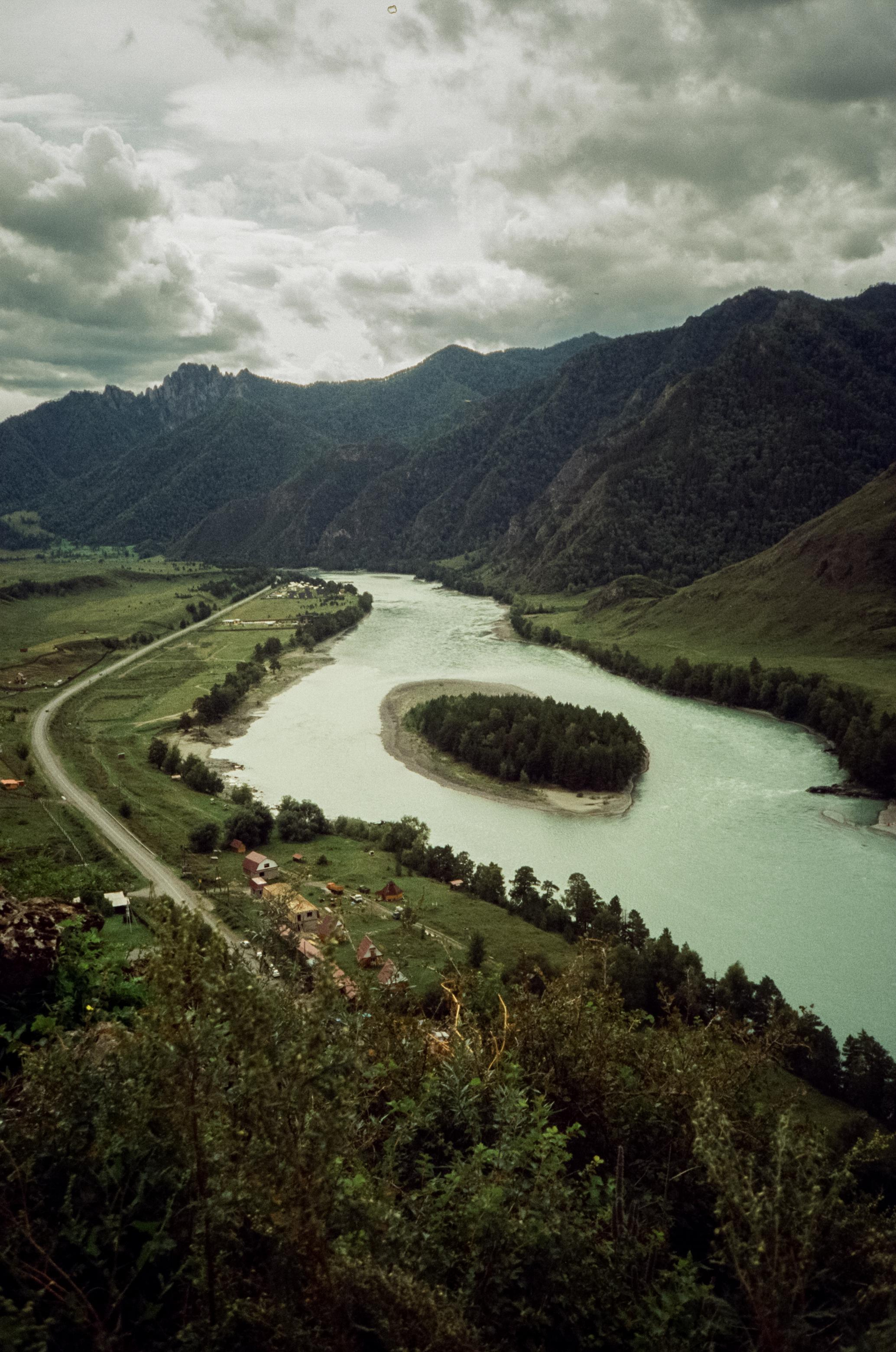 Урочище Чечкыш. Смотровая площадка. Виды верху и спуск вниз. Фотограф-документалист Мария Осокина