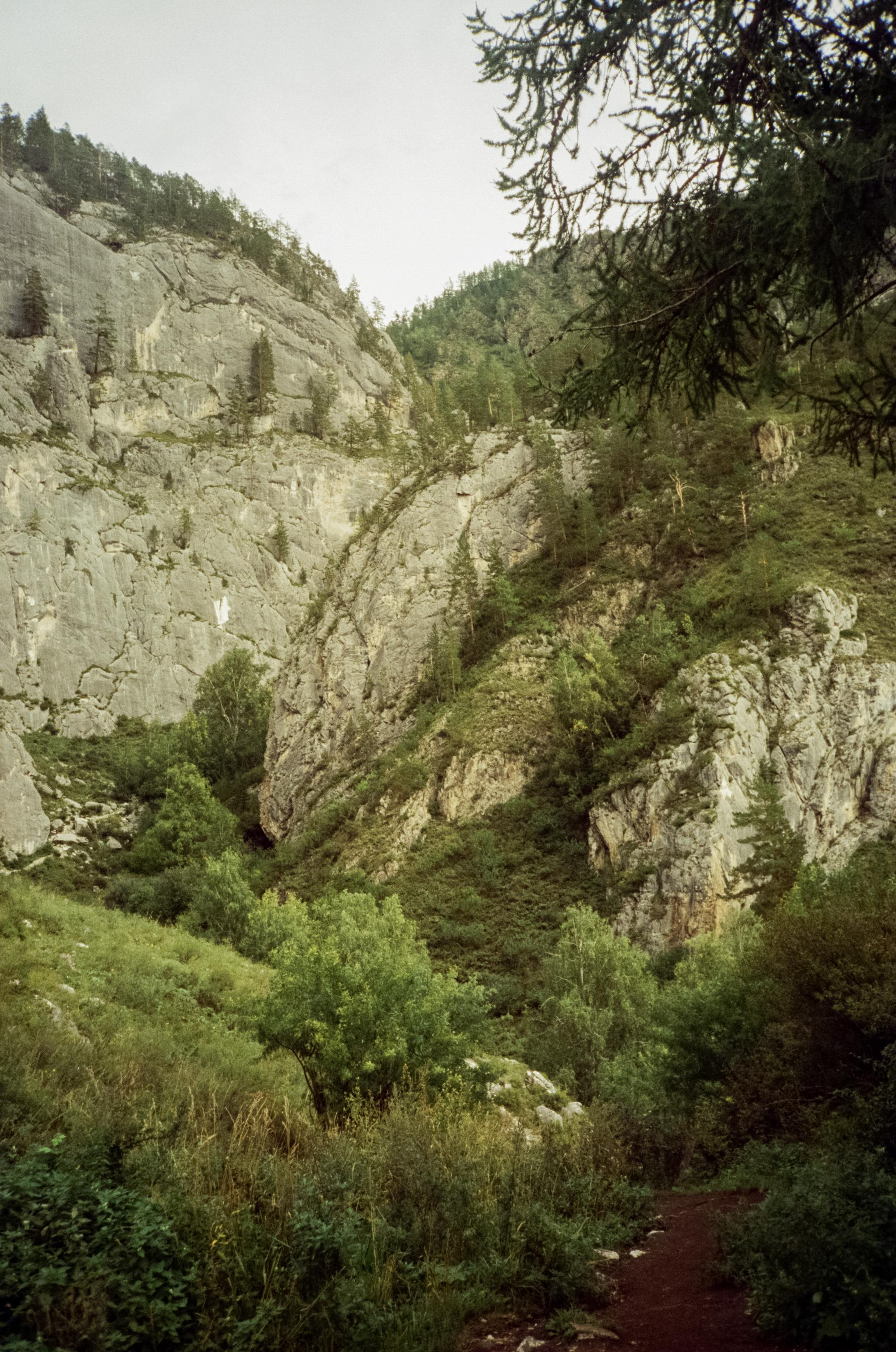 Урочище Чечкыш. Смотровая площадка. Виды верху и спуск вниз. Фотограф-документалист Мария Осокина