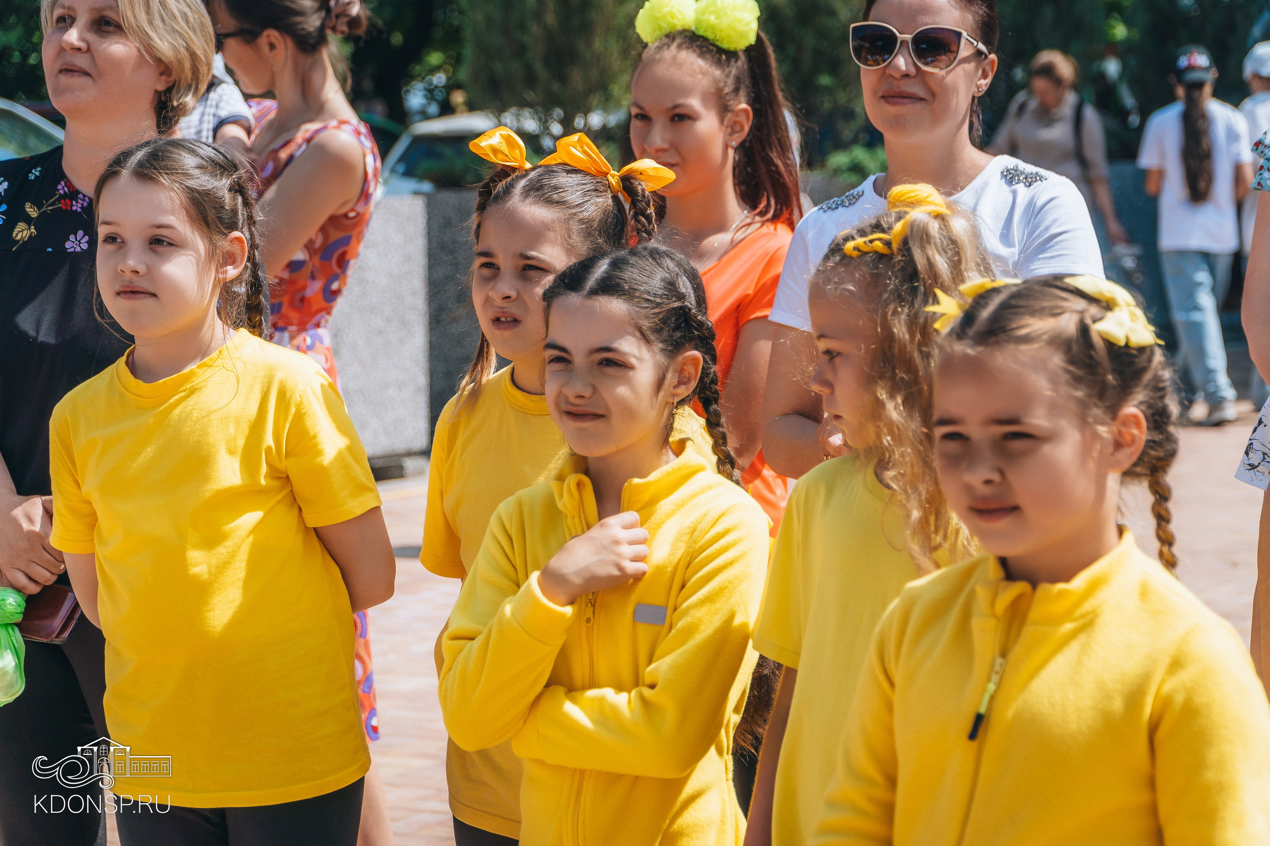 Должны смеяться дети. Новотитаровский Дом культуры