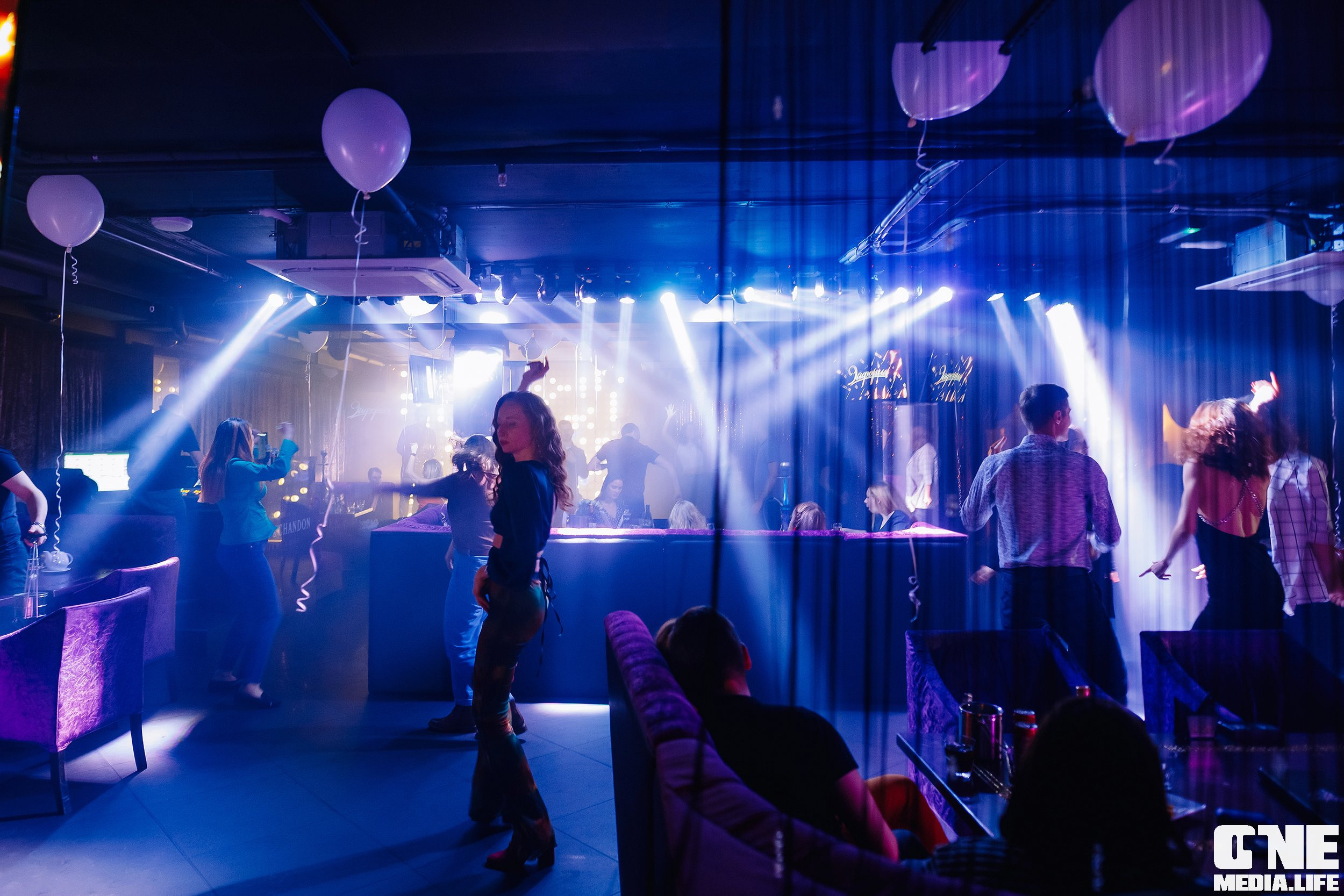 Фотоотчет из караоке клуба Эйфория в Калининграде. One Media Life: фоторепортажи, фотоотчеты с мероприятий и заведений