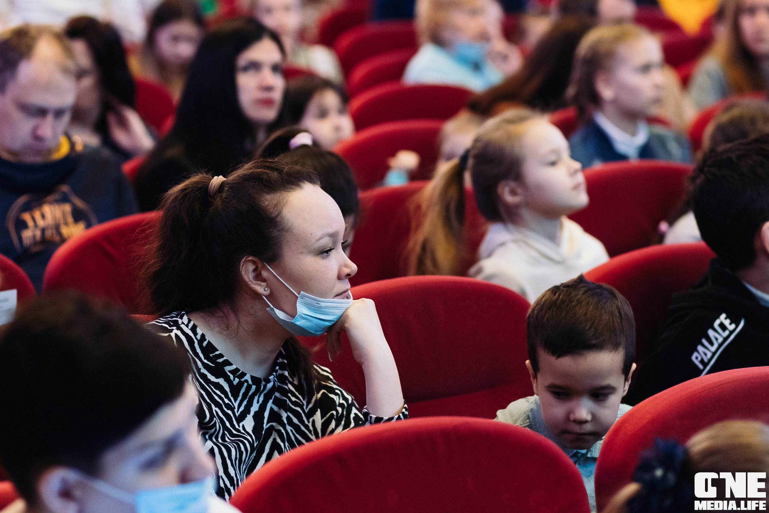 Фоторепортаж со спектакля «ДЕТИ БАХА» в Калининградской Филармонии. One Media Life: фоторепортажи, фотоотчеты с мероприятий и заведений