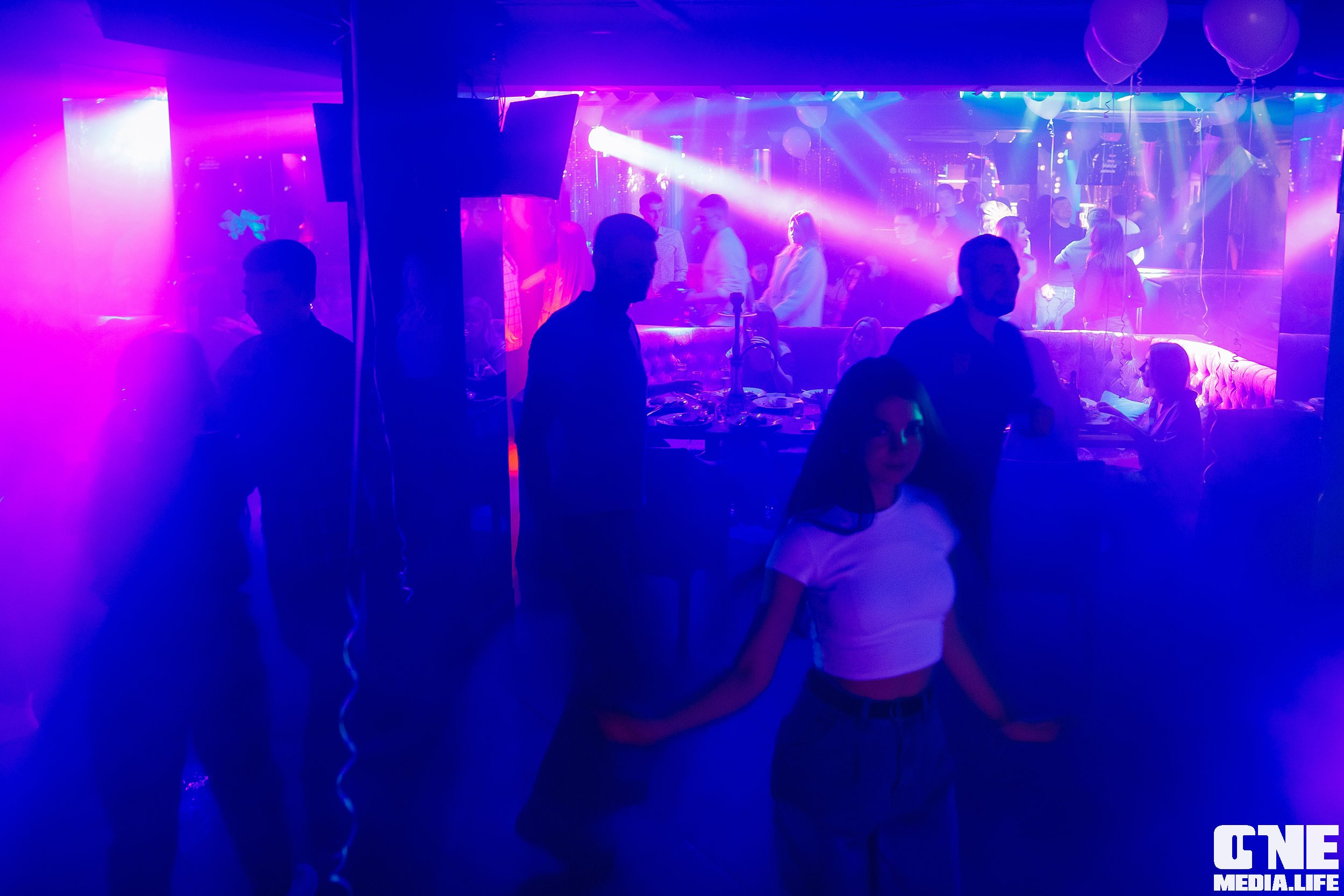 Фотоотчет из караоке клуба Эйфория в Калининграде. One Media Life: фоторепортажи, фотоотчеты с мероприятий и заведений