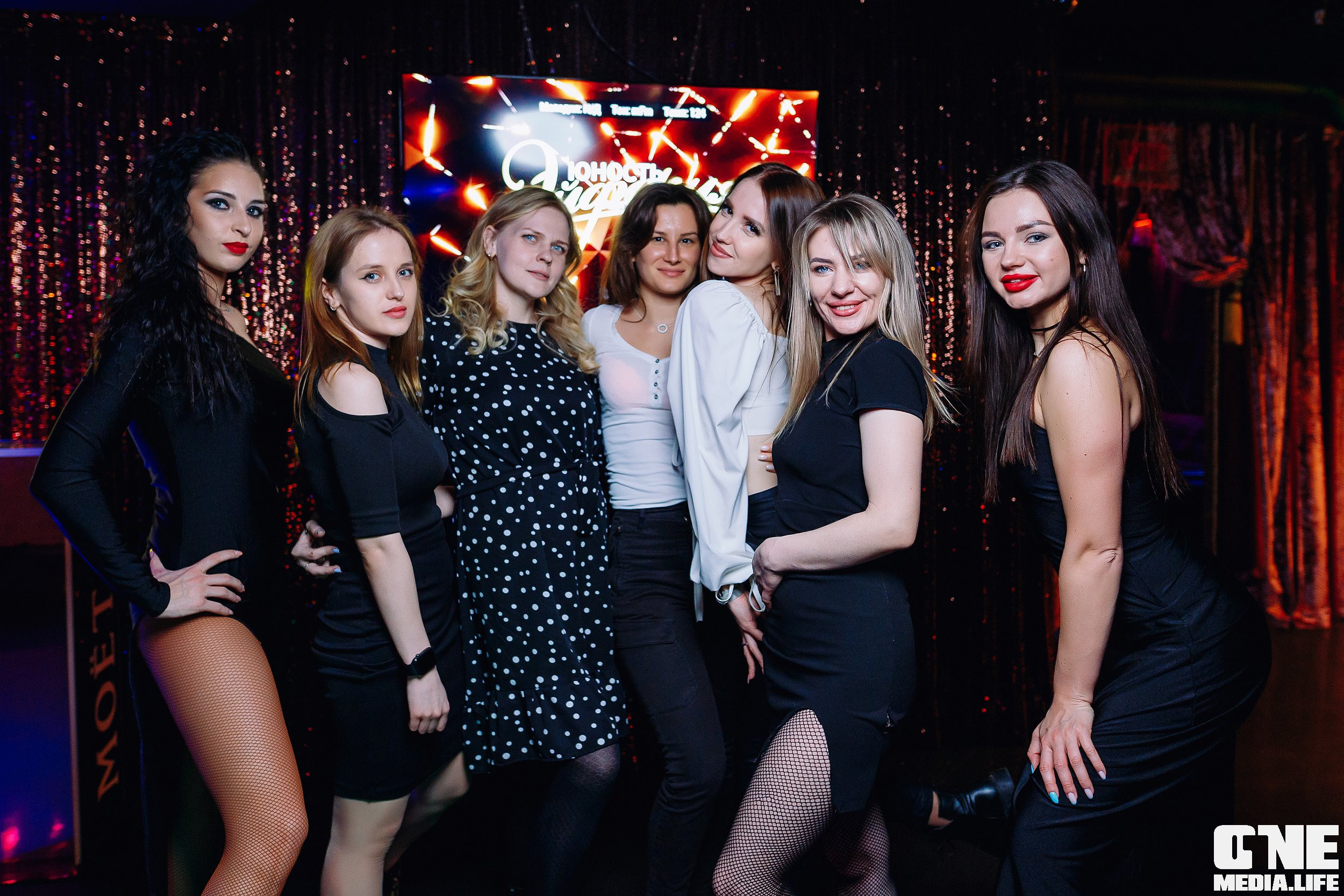 Фоторепортаж из караоке клуба Эйфория. One Media Life: фоторепортажи, фотоотчеты с мероприятий и заведений