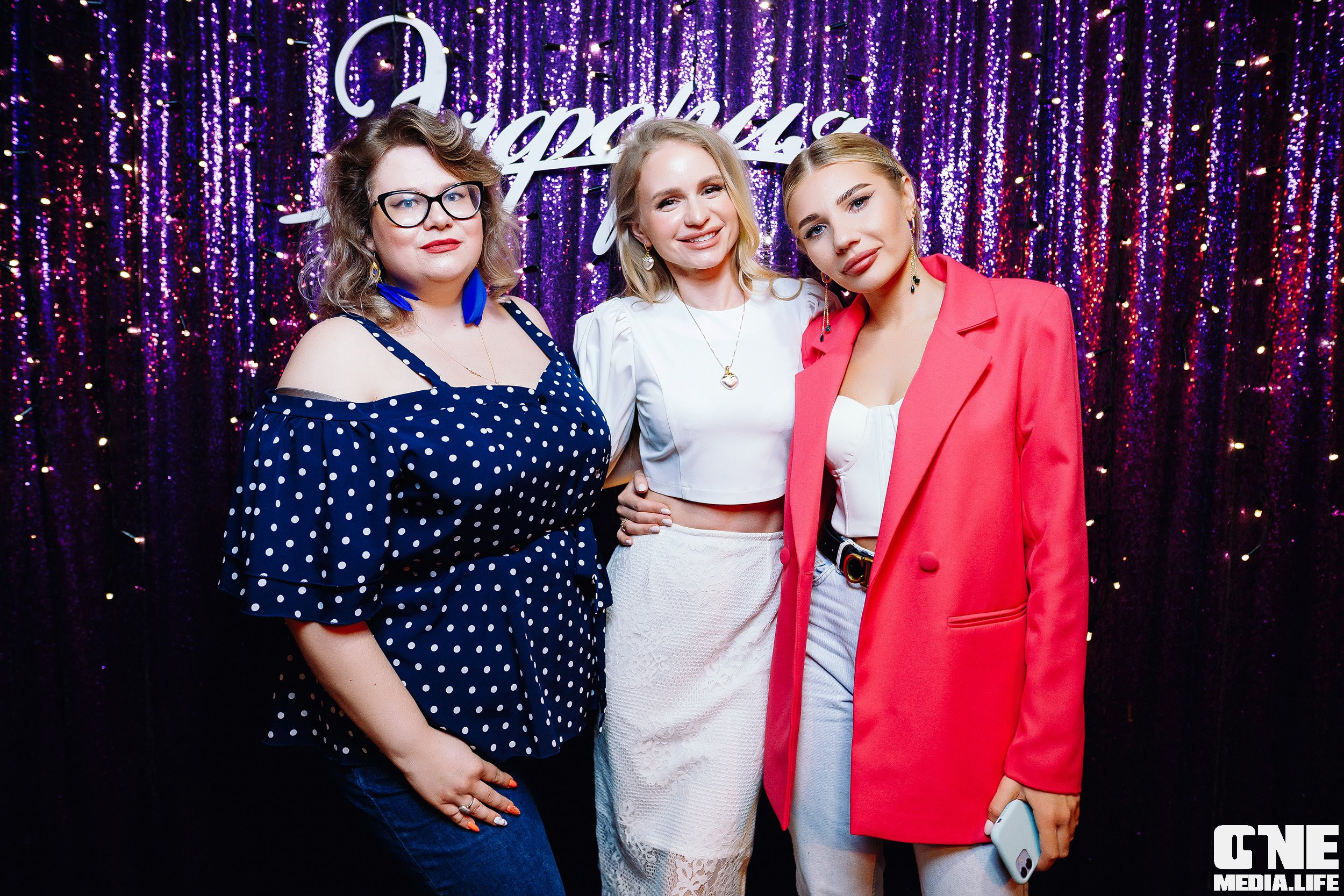 Фоторепортаж из караоке клуба Эйфория. One Media Life: фоторепортажи, фотоотчеты с мероприятий и заведений