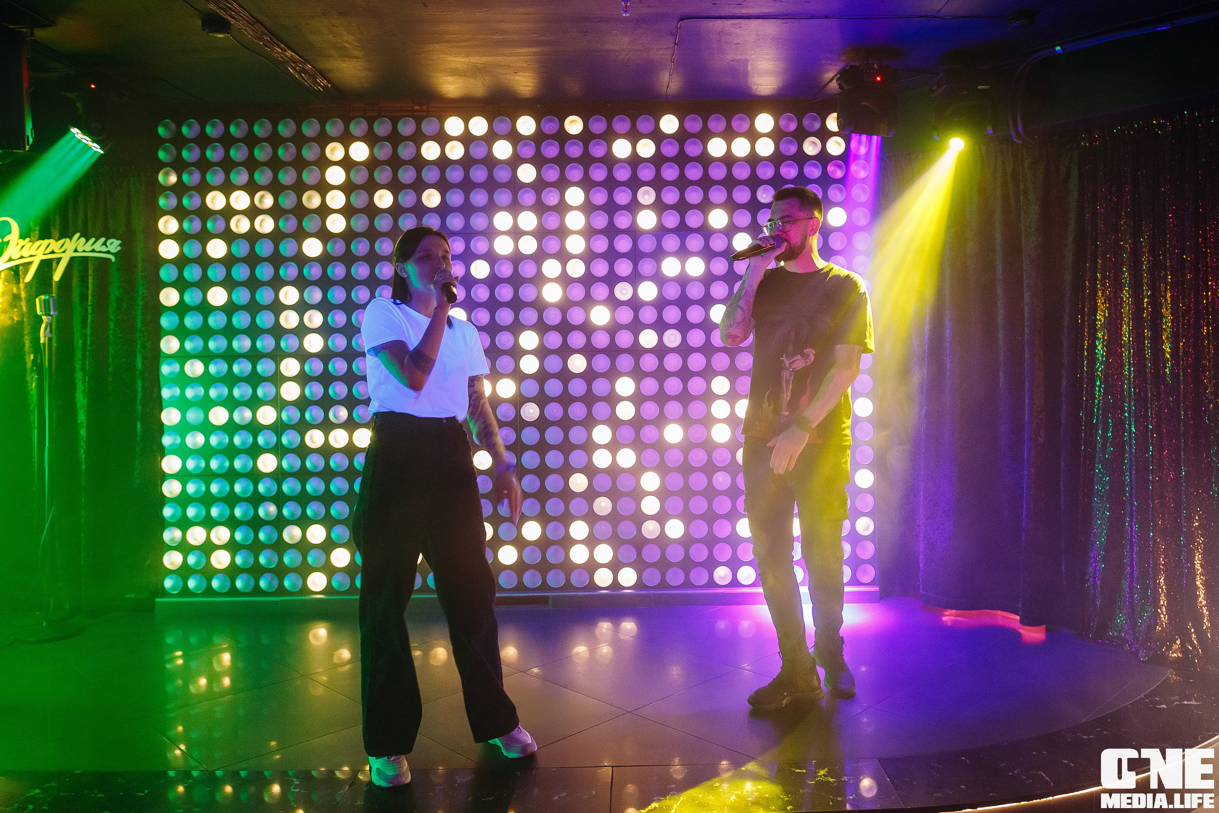 Фотоотчет из караоке клуба Эйфория. One Media Life: фоторепортажи, фотоотчеты с мероприятий и заведений