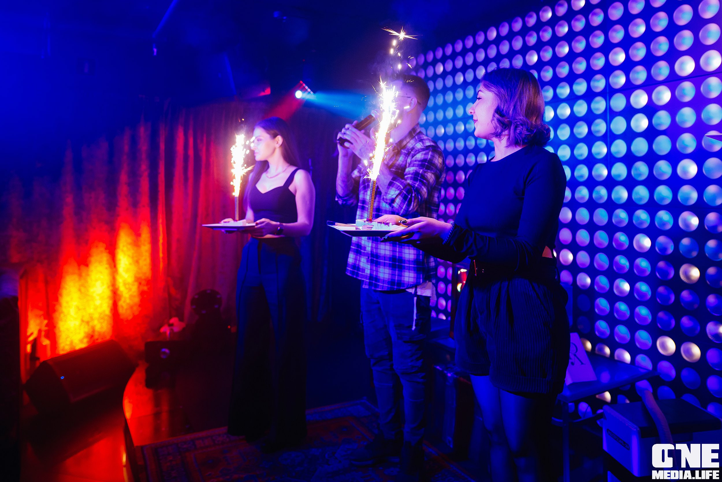 Фотоотчет из караоке клуба Эйфория в Калининграде. One Media Life: фоторепортажи, фотоотчеты с мероприятий и заведений