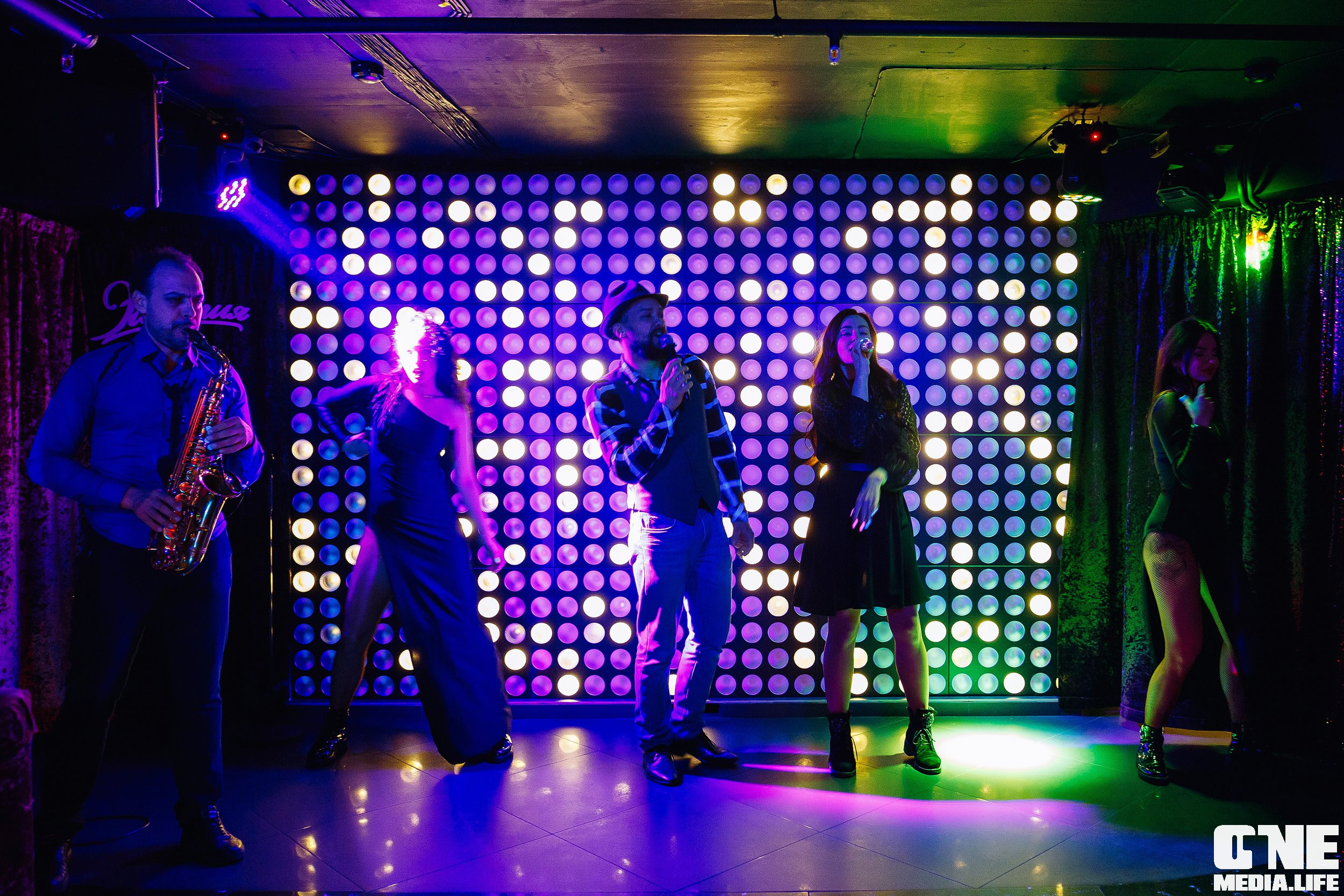 Фоторепортаж из караоке клуба Эйфория. One Media Life: фоторепортажи, фотоотчеты с мероприятий и заведений