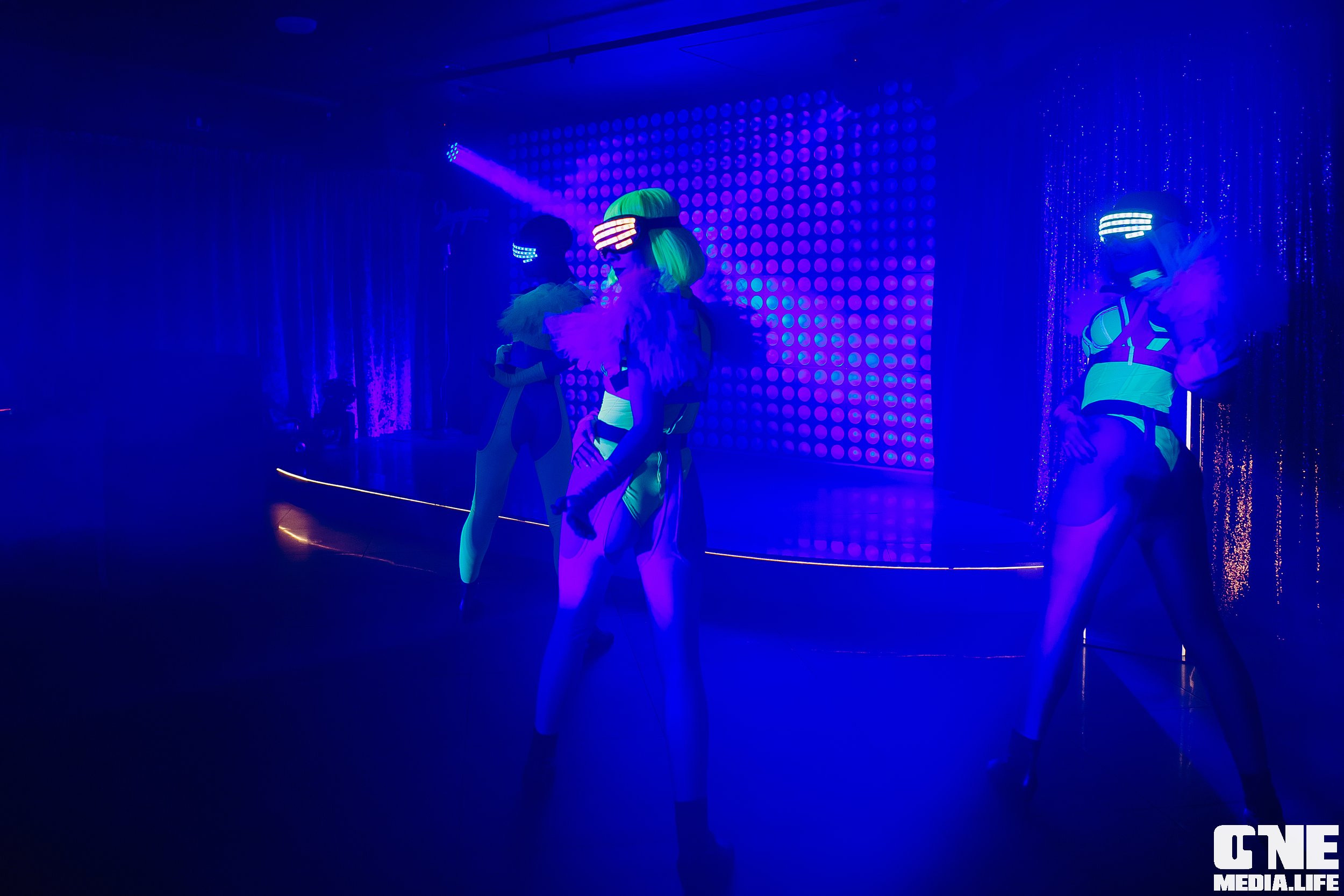 Фотоотчет из караоке клуба Эйфория. One Media Life: фоторепортажи, фотоотчеты с мероприятий и заведений