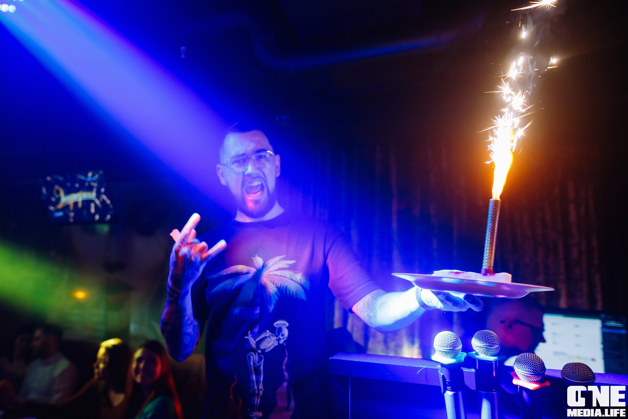 Фотоотчет из караоке клуба Эйфория в Калининграде. One Media Life: фоторепортажи, фотоотчеты с мероприятий и заведений