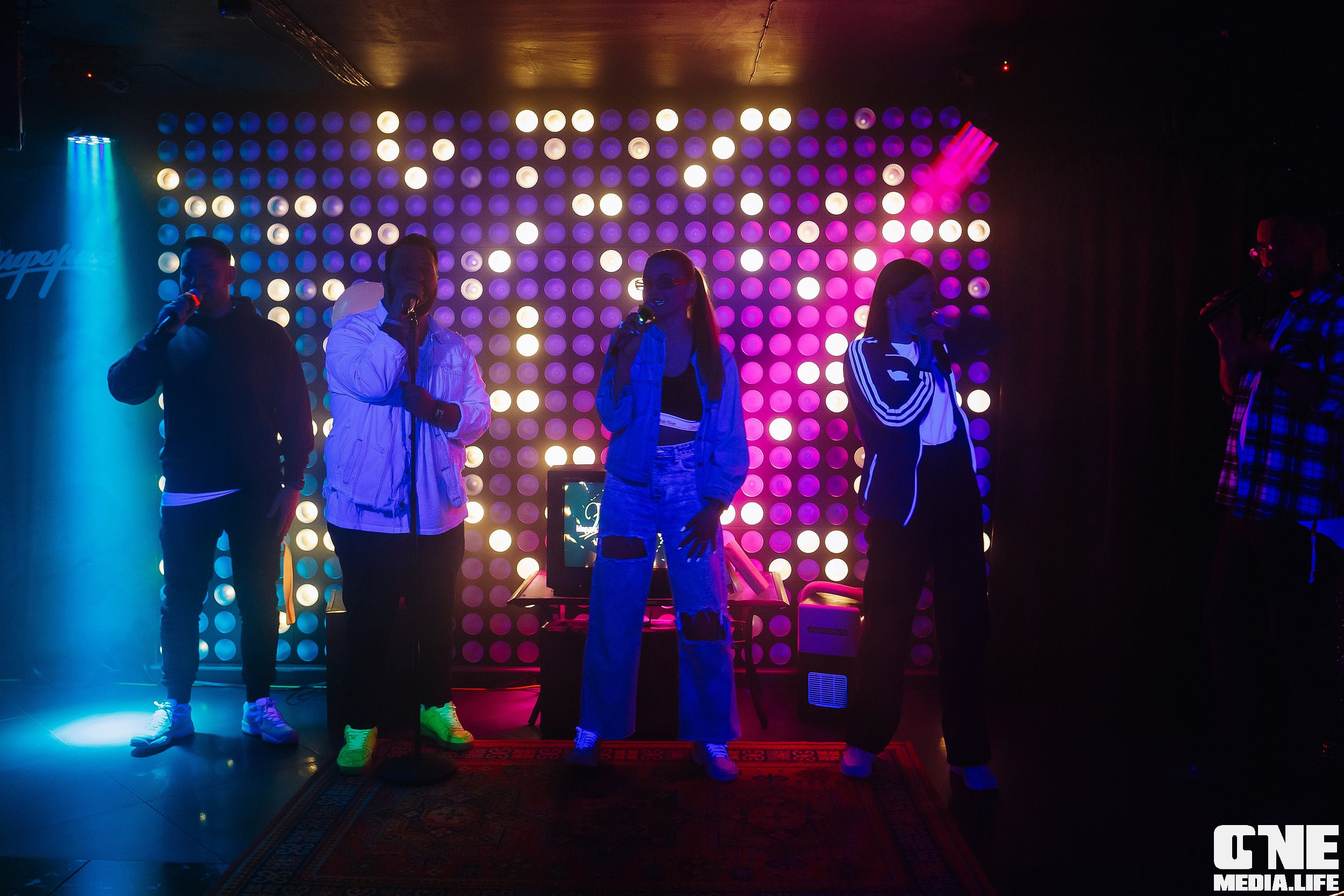 Фотоотчет из караоке клуба Эйфория в Калининграде. One Media Life: фоторепортажи, фотоотчеты с мероприятий и заведений