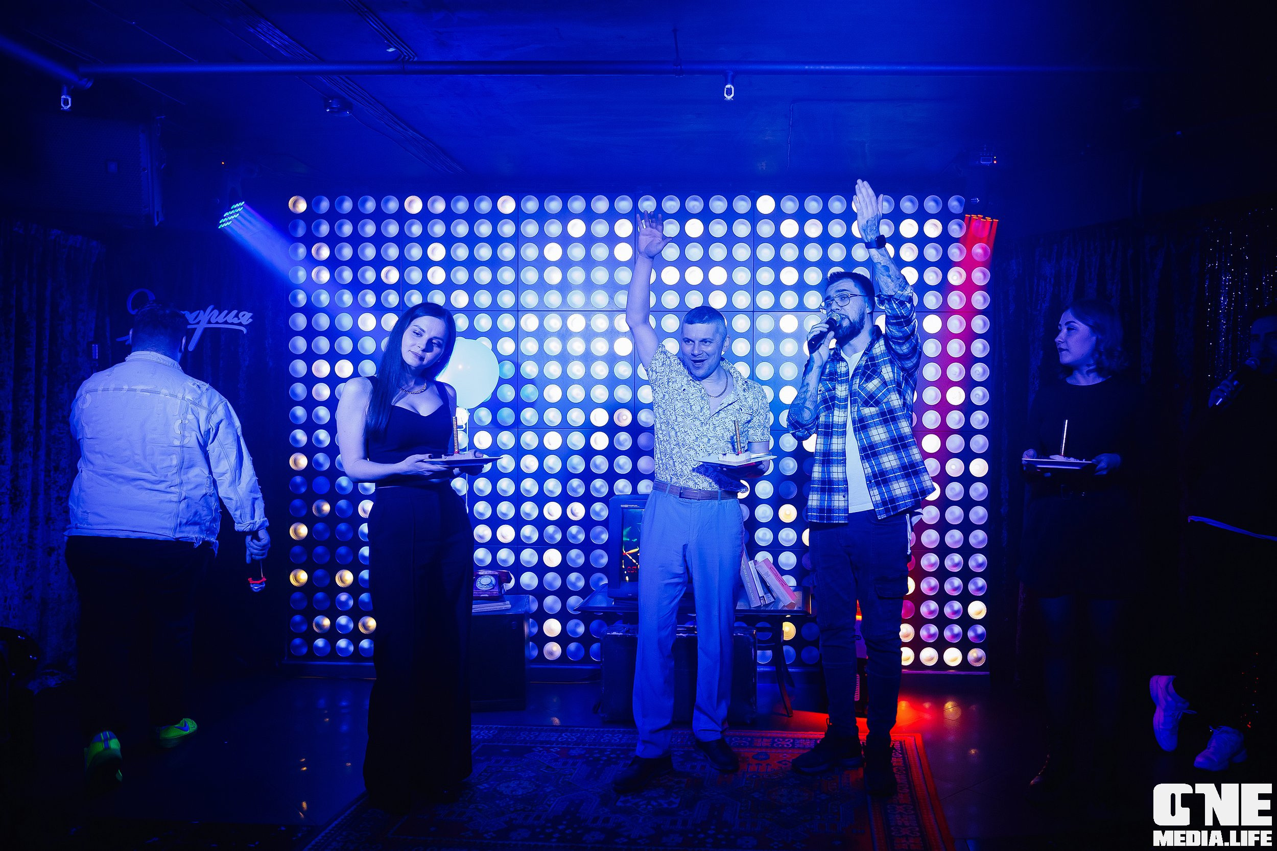 Фотоотчет из караоке клуба Эйфория в Калининграде. One Media Life: фоторепортажи, фотоотчеты с мероприятий и заведений