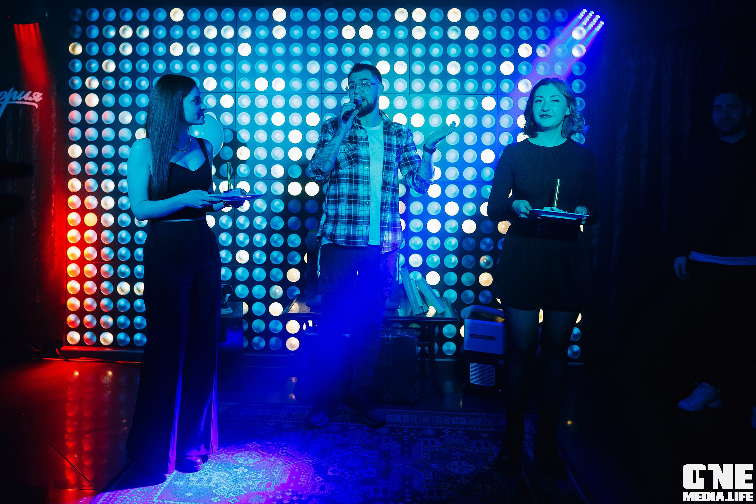 Фотоотчет из караоке клуба Эйфория в Калининграде. One Media Life: фоторепортажи, фотоотчеты с мероприятий и заведений
