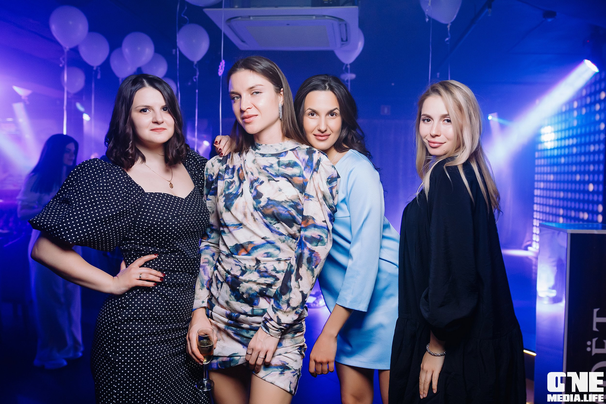 Фотоотчет из караоке клуба Эйфория в Калининграде. One Media Life: фоторепортажи, фотоотчеты с мероприятий и заведений