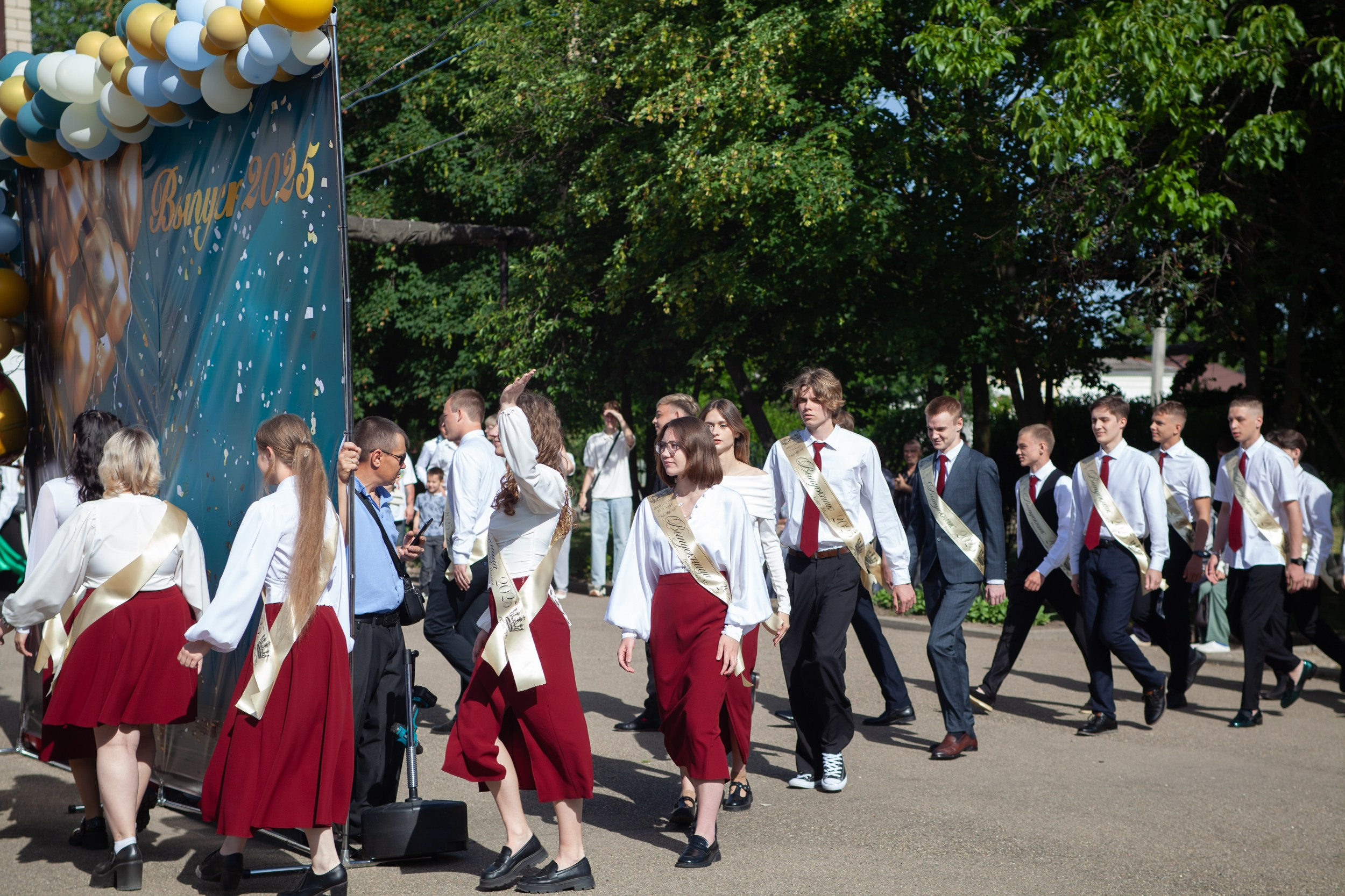Последний звонок в Десяточке