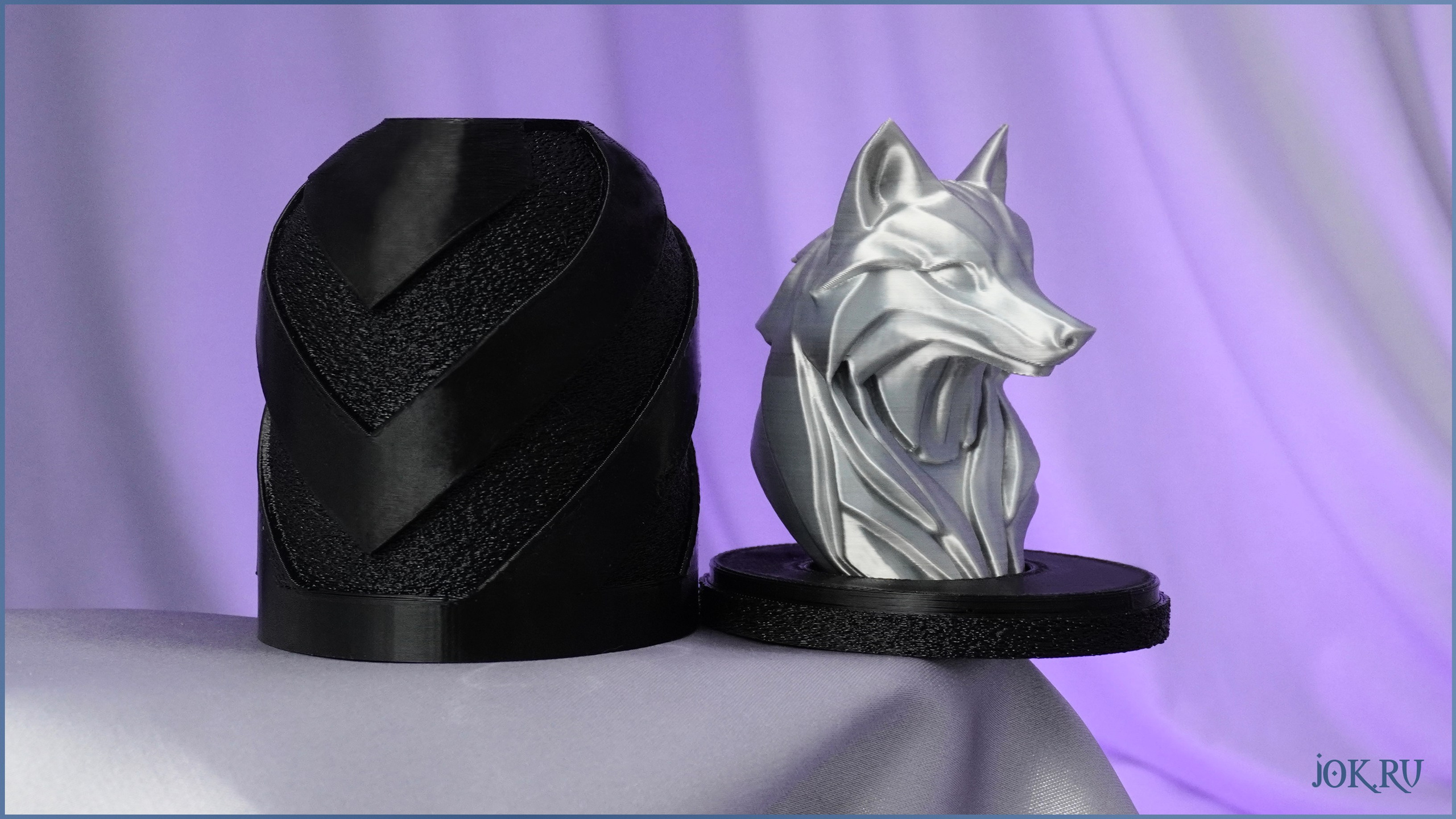 Фигурка лиса как символ хитрости и грации, идеальный подарок для творческих личностей от Joker-Studio.