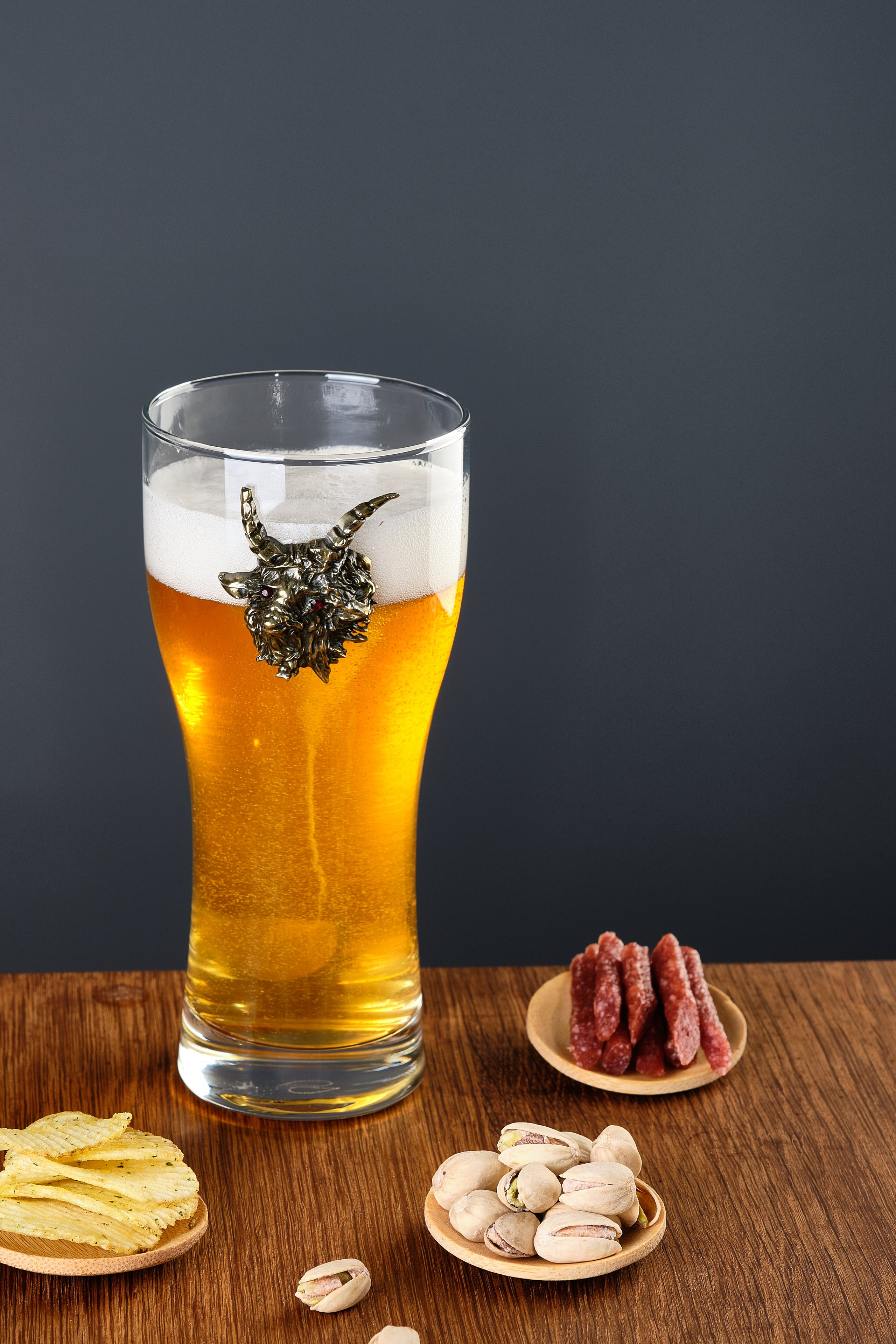 Фото бокалов в интерьере