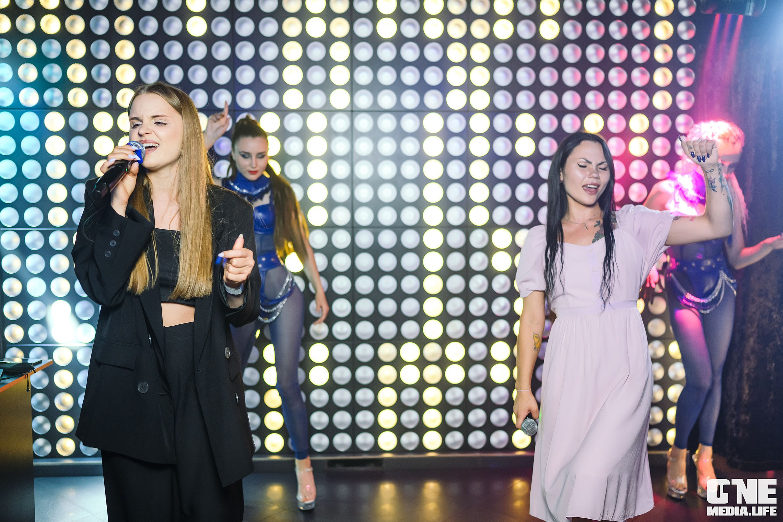 Фоторепортаж из караоке-клуба Эйфория. One Media Life: фоторепортажи, фотоотчеты с мероприятий и заведений