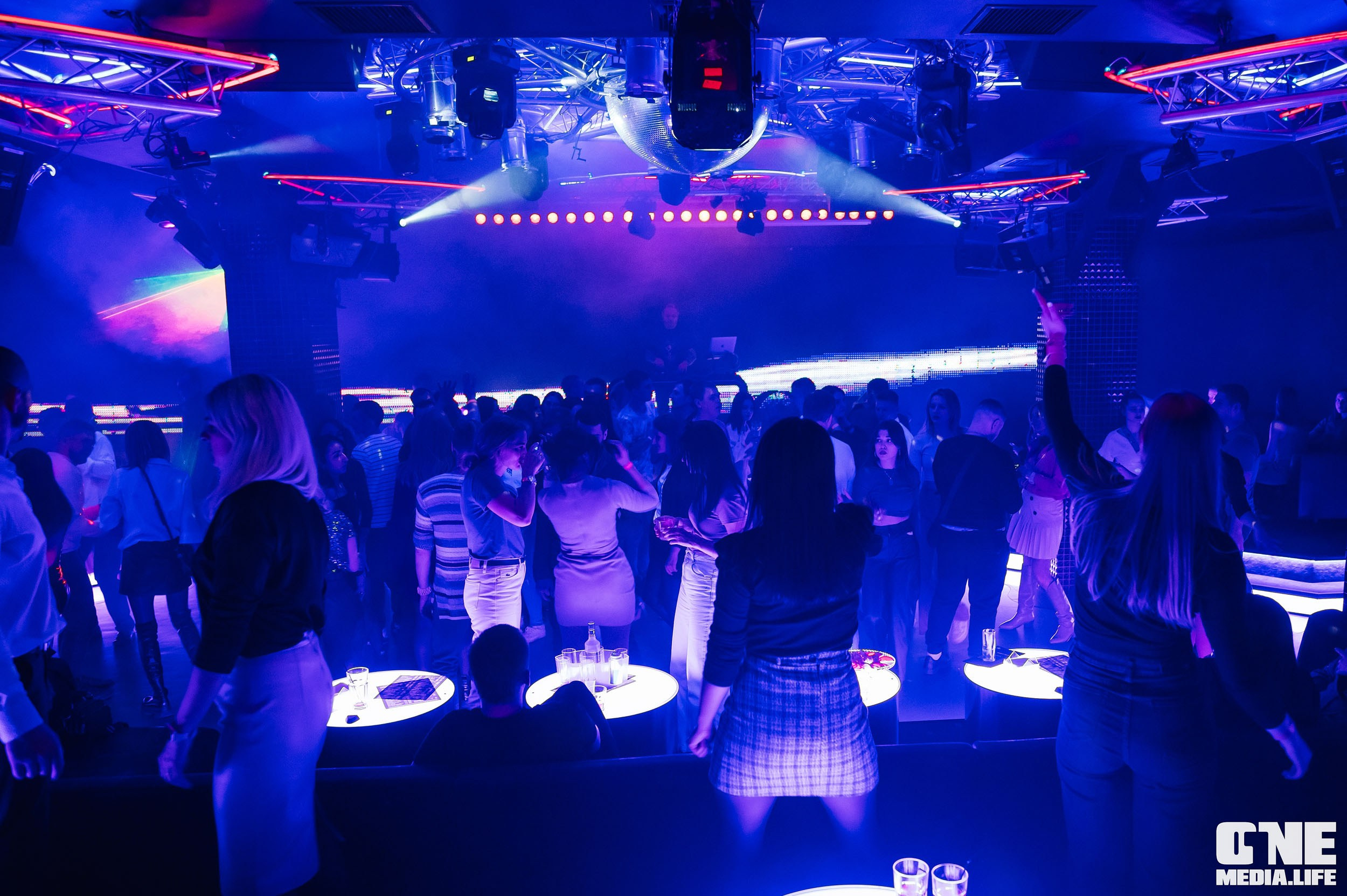 Фотоотчет с 8 марта в Планете. One Media Life: фоторепортажи, фотоотчеты с мероприятий и заведений