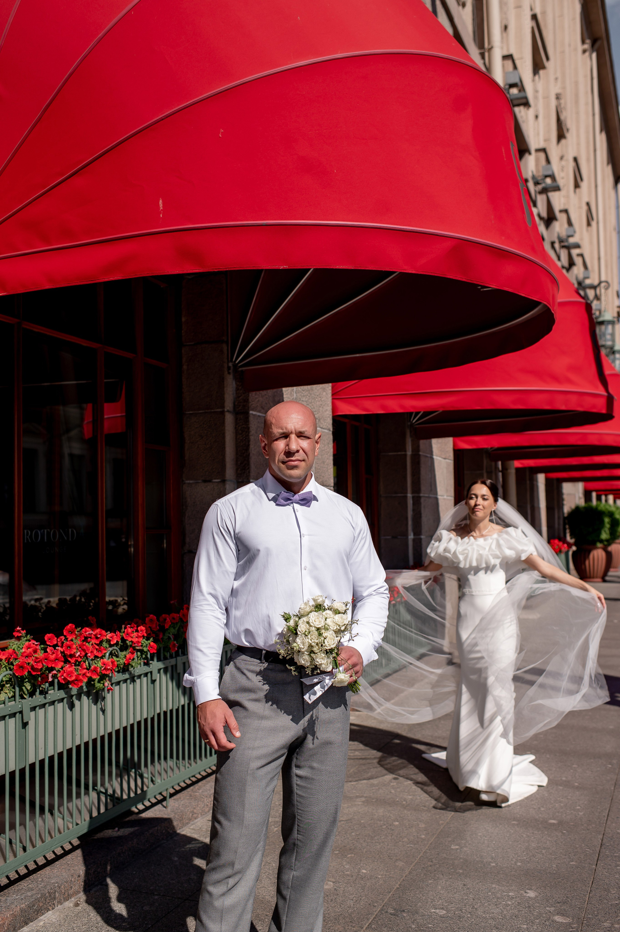 Летняя свадьба В Санкт-Петербурге и красивой выездной регистрацией Даши и Саши. Воздушная свадебная фотосессия в Петербурге. Портретный, семейный и свадебный фотограф в Санкт-Петербурге и в Пушкине Ширяев Денис