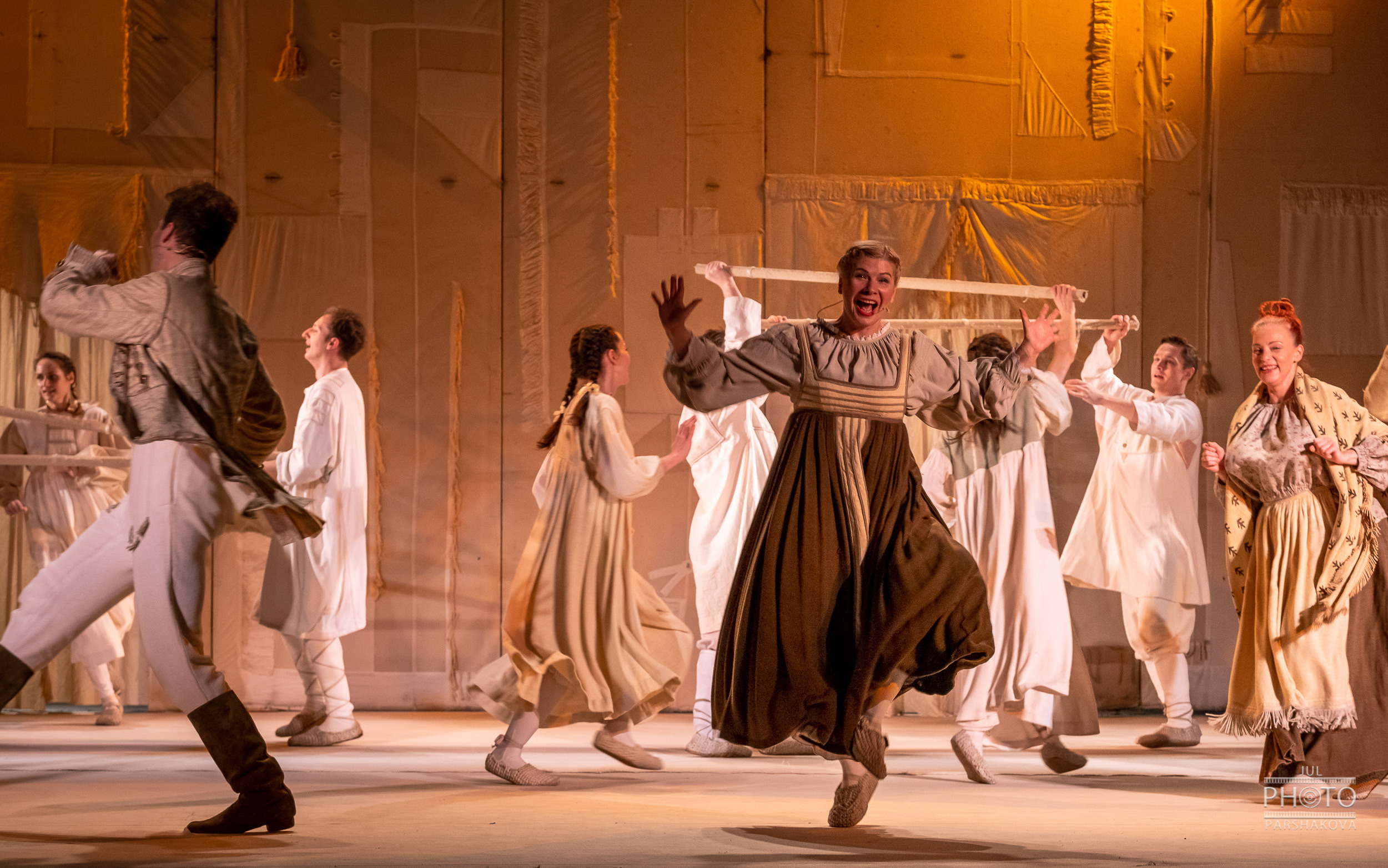 Театр на Литейном спектакль Барышня-крестьянка. Фотограф в Санкт-Петербурге и Москве Юлия Паршакова