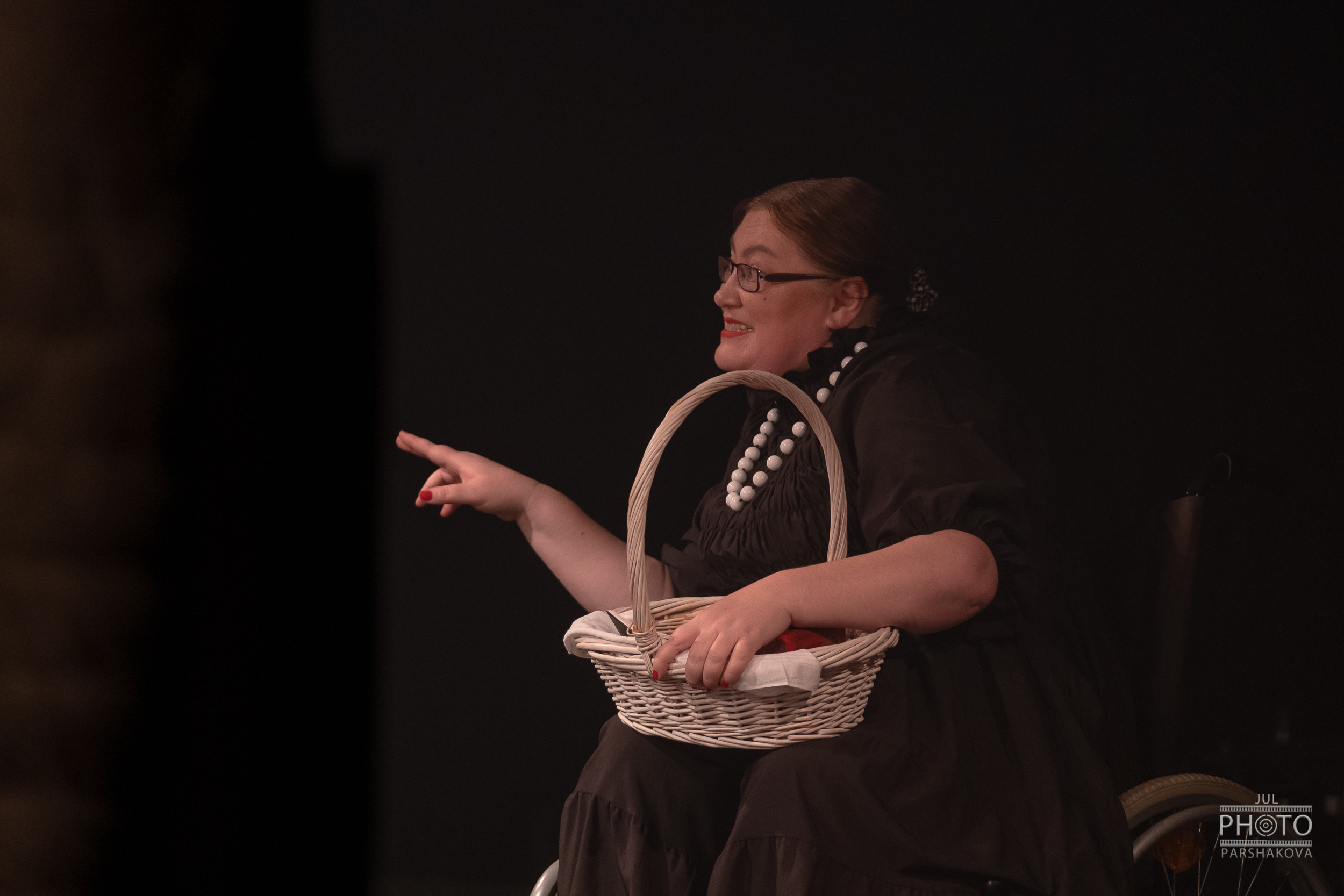 Спектакль 8 женщин театр-студия Горошины. Фотограф в Санкт-Петербурге и Москве Юлия Паршакова