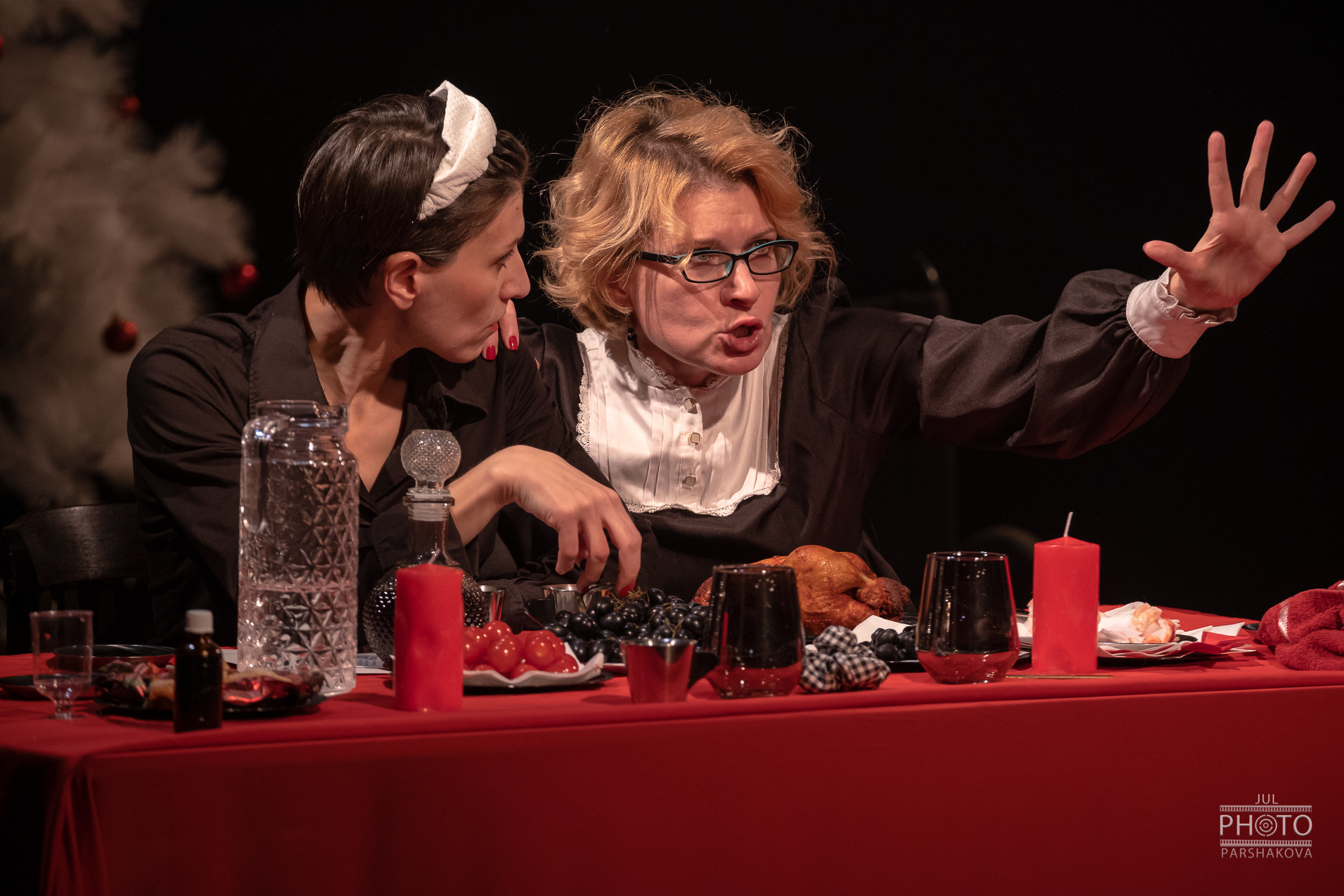 Спектакль 8 женщин театр-студия Горошины. Фотограф в Санкт-Петербурге и Москве Юлия Паршакова