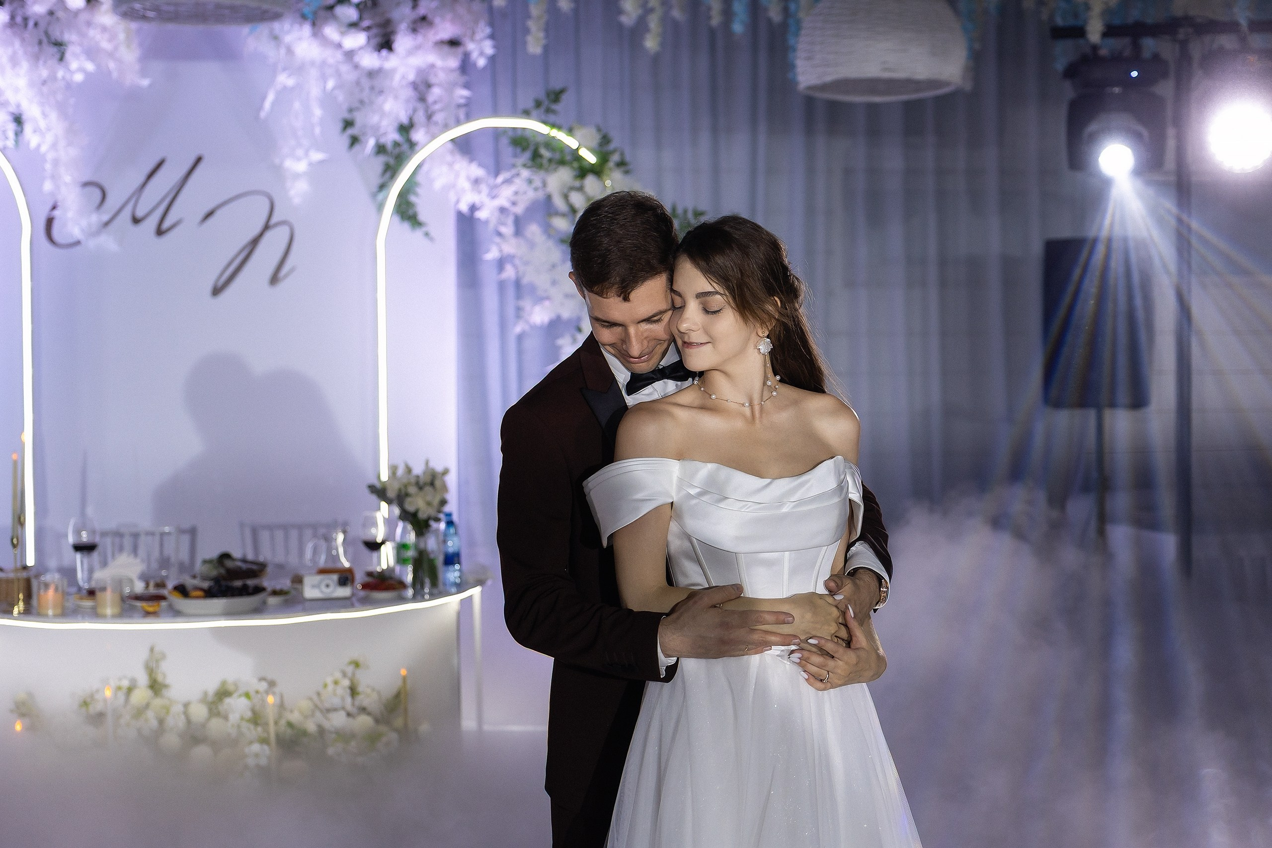 свадебный танец в самаре, фото с профессинальным светом