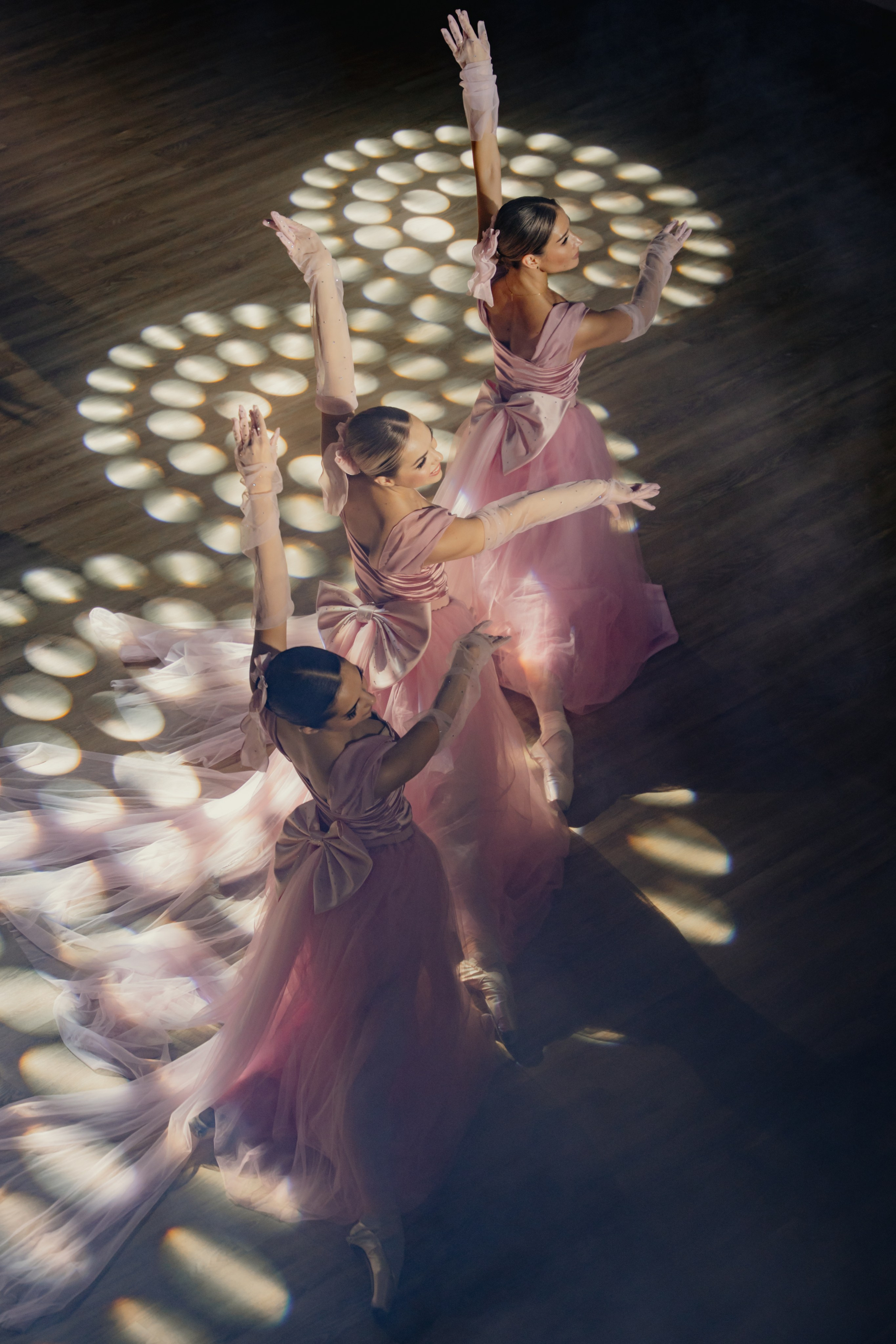 Танцевальный проект с балеринами «Old Money» в Екатеринбурге