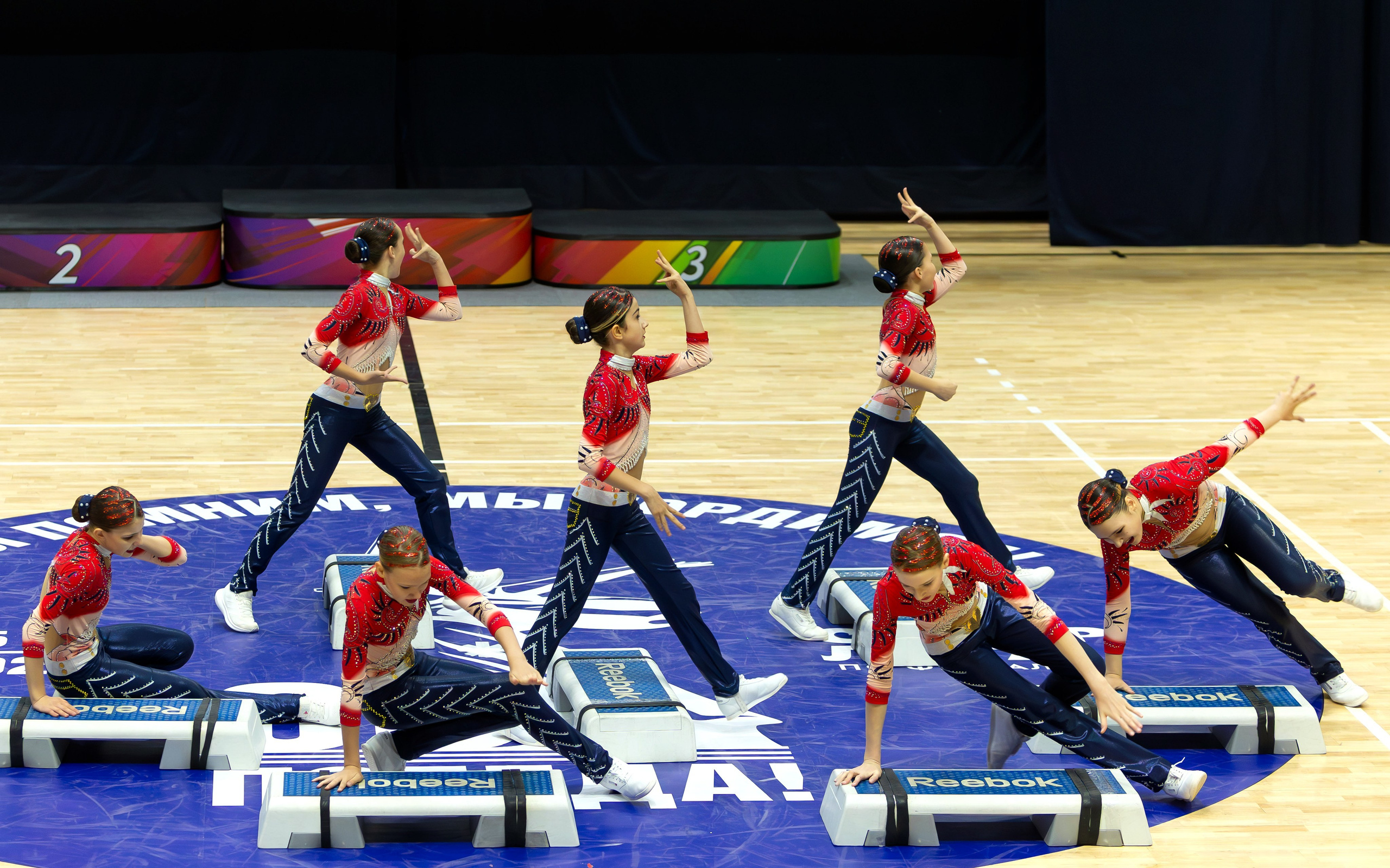 синхронный элемент фитнес аэробика дети степ платформы