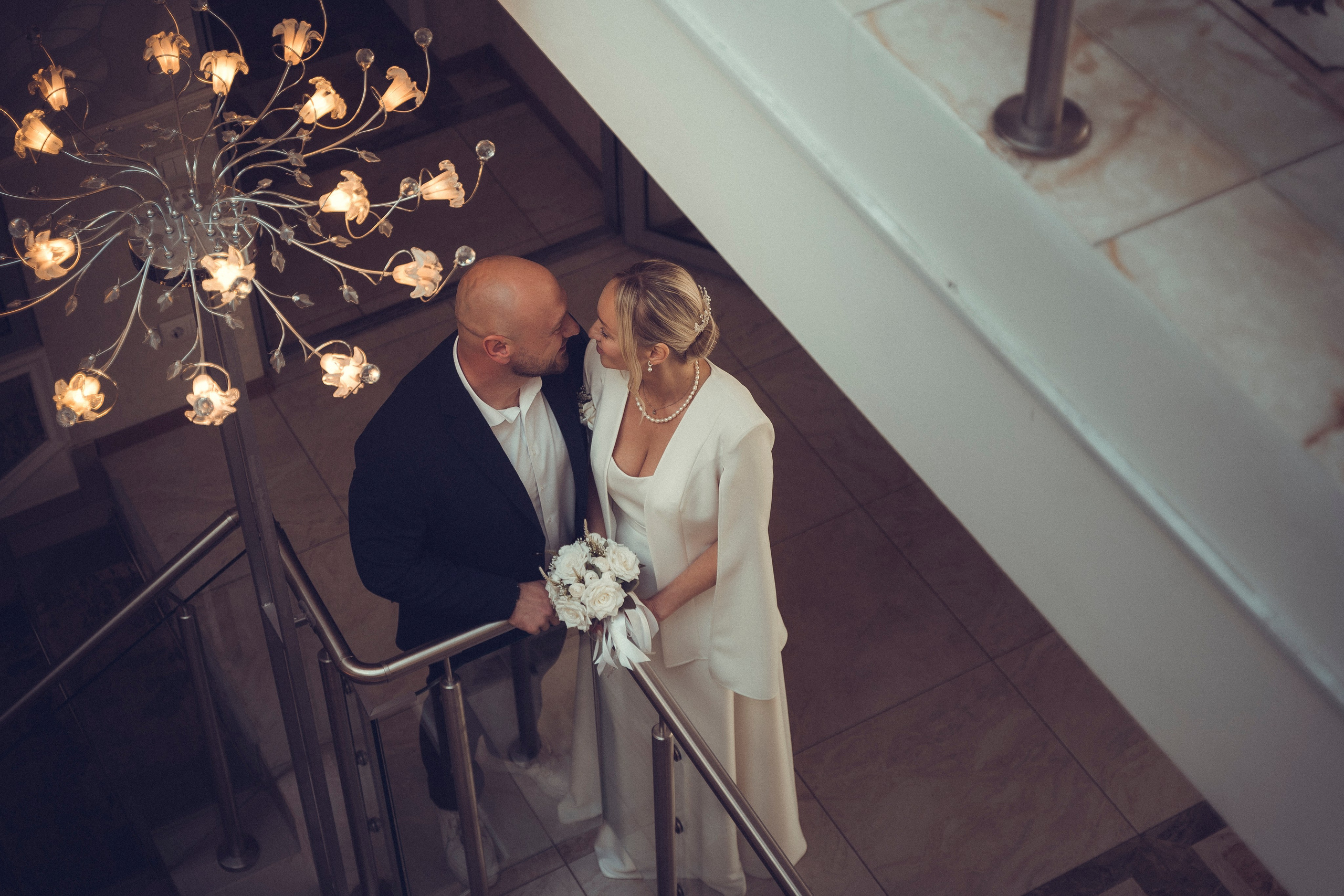 Свадебная фотосессия в ЗАГСе Петергофа