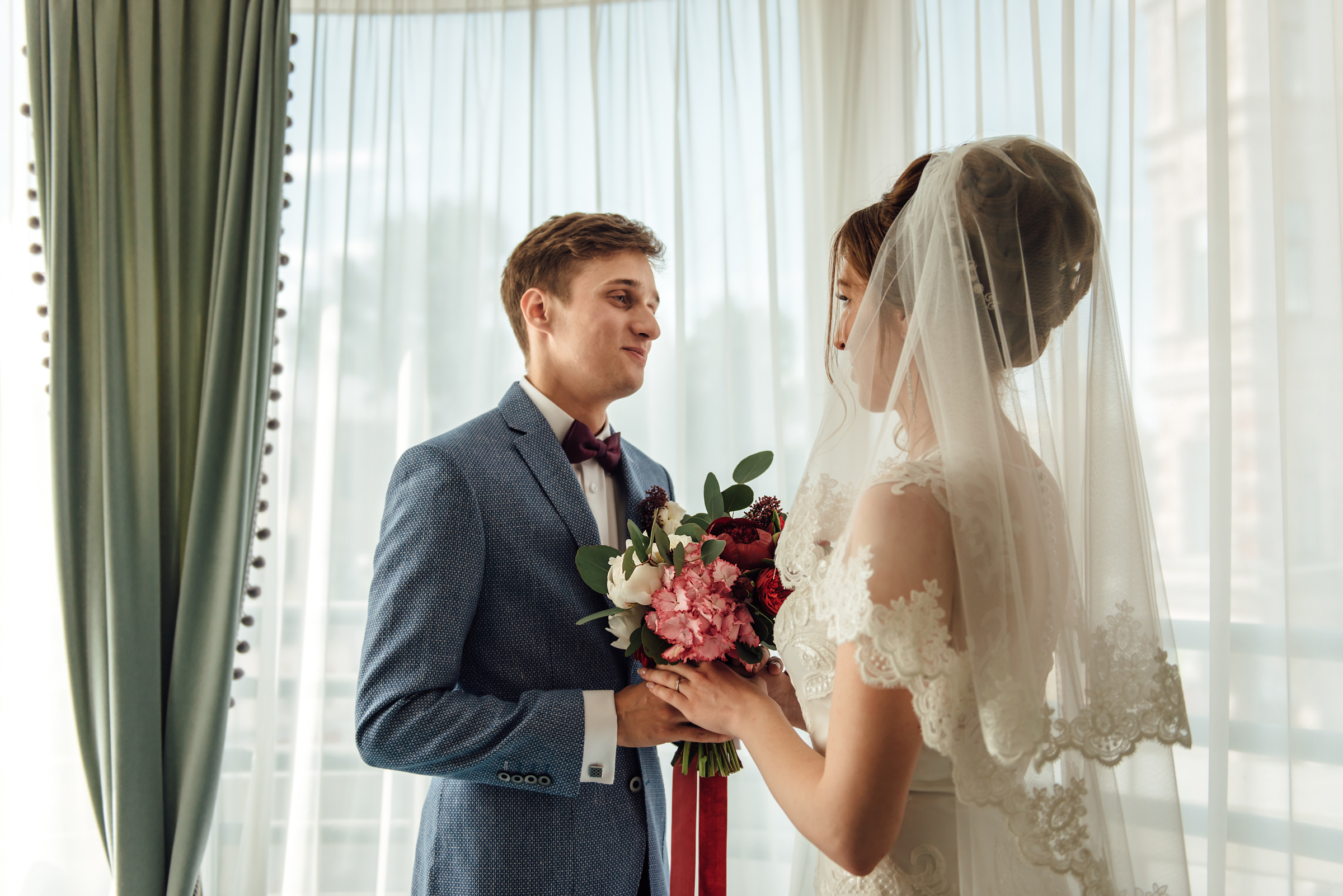 Свадебная фотосессия в центре Санкт-Петербурга. Свадебный фотограф в Санкт-Петербурге Венера Ахметова