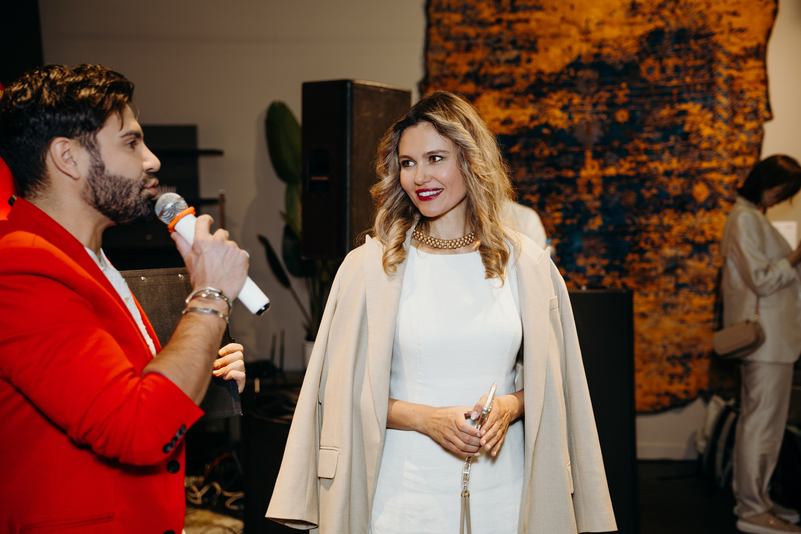 репортажная фотосъемка перфоманса художницы в москве