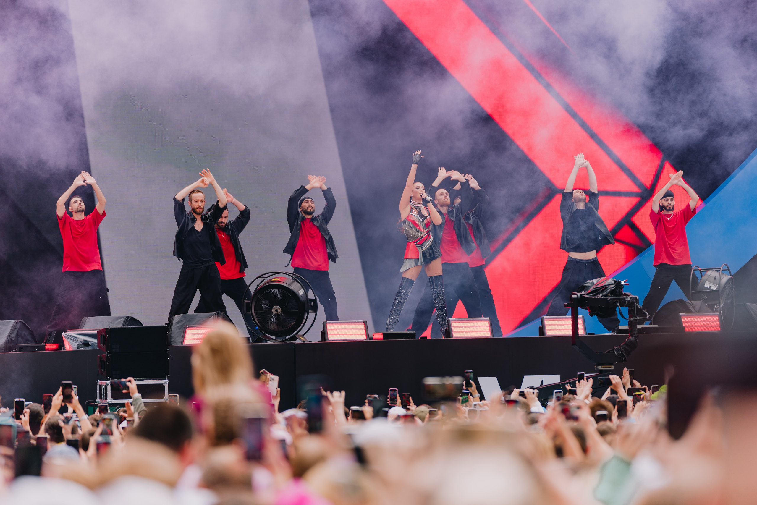 VK Fest 2025. Репортажный фотограф в Москве Измалков Артем