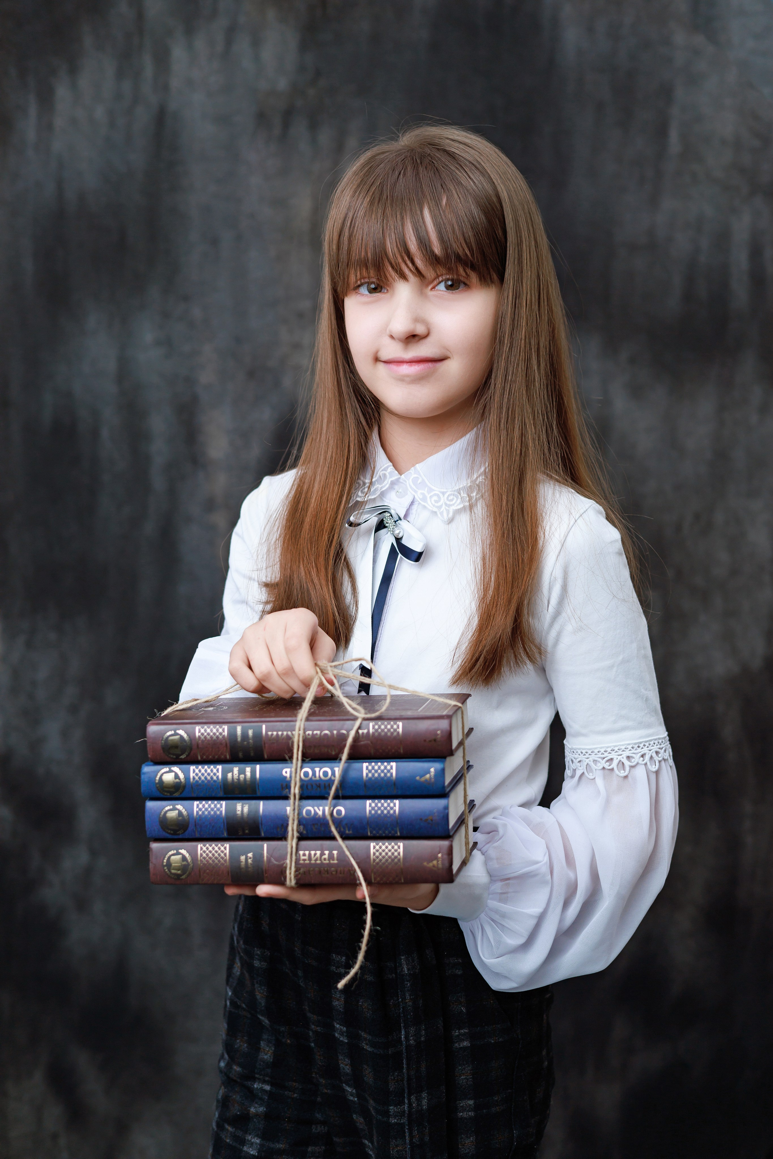 Выпускные альбомы для школьников. Олеся Пучковская фотограф, Белогорск, Амурская область