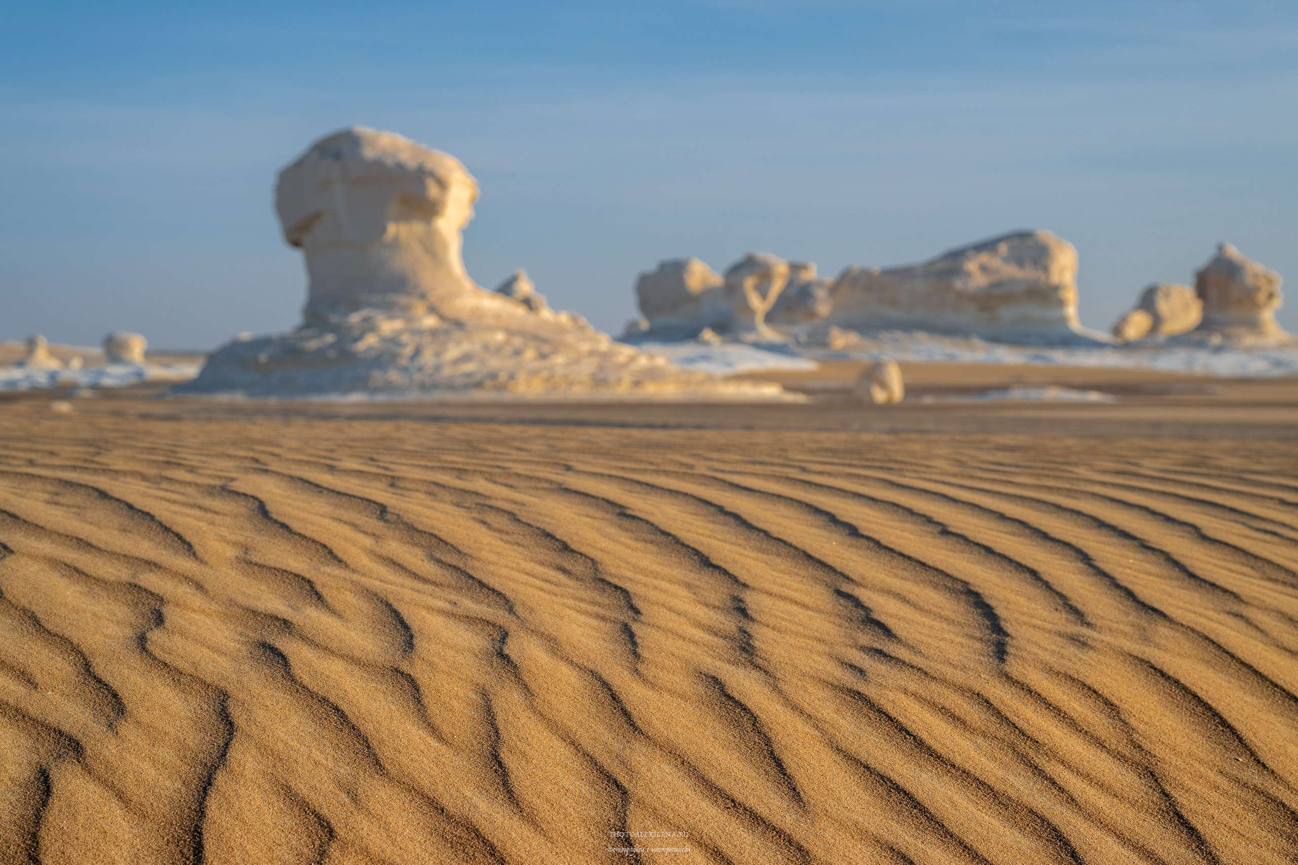 Пустыня чёрная, пустыня белая. Авторские стильные фотокартины