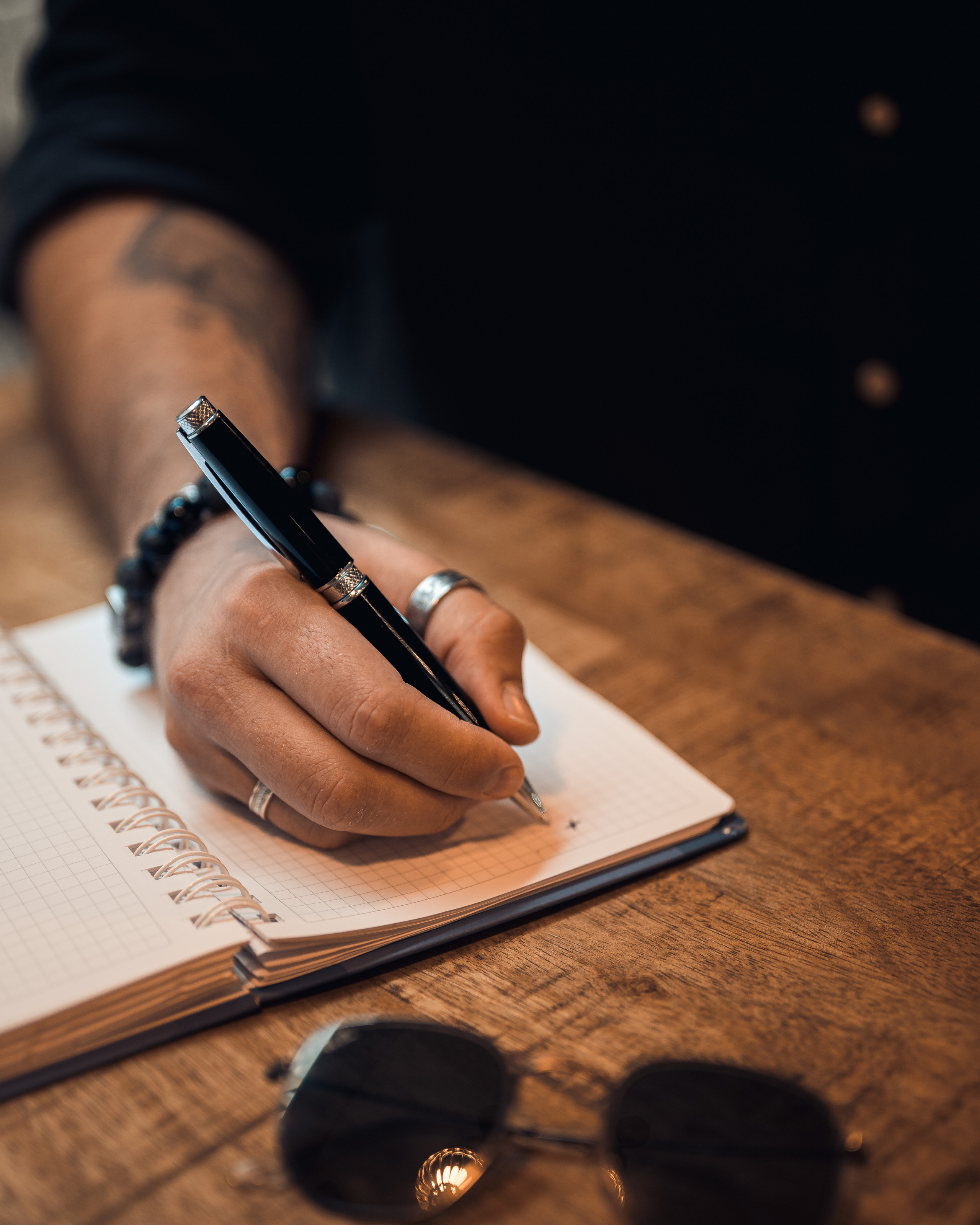 Фотосессия бизнес портрет для мужчины. Фотограф в Белграде Чугреева Елена