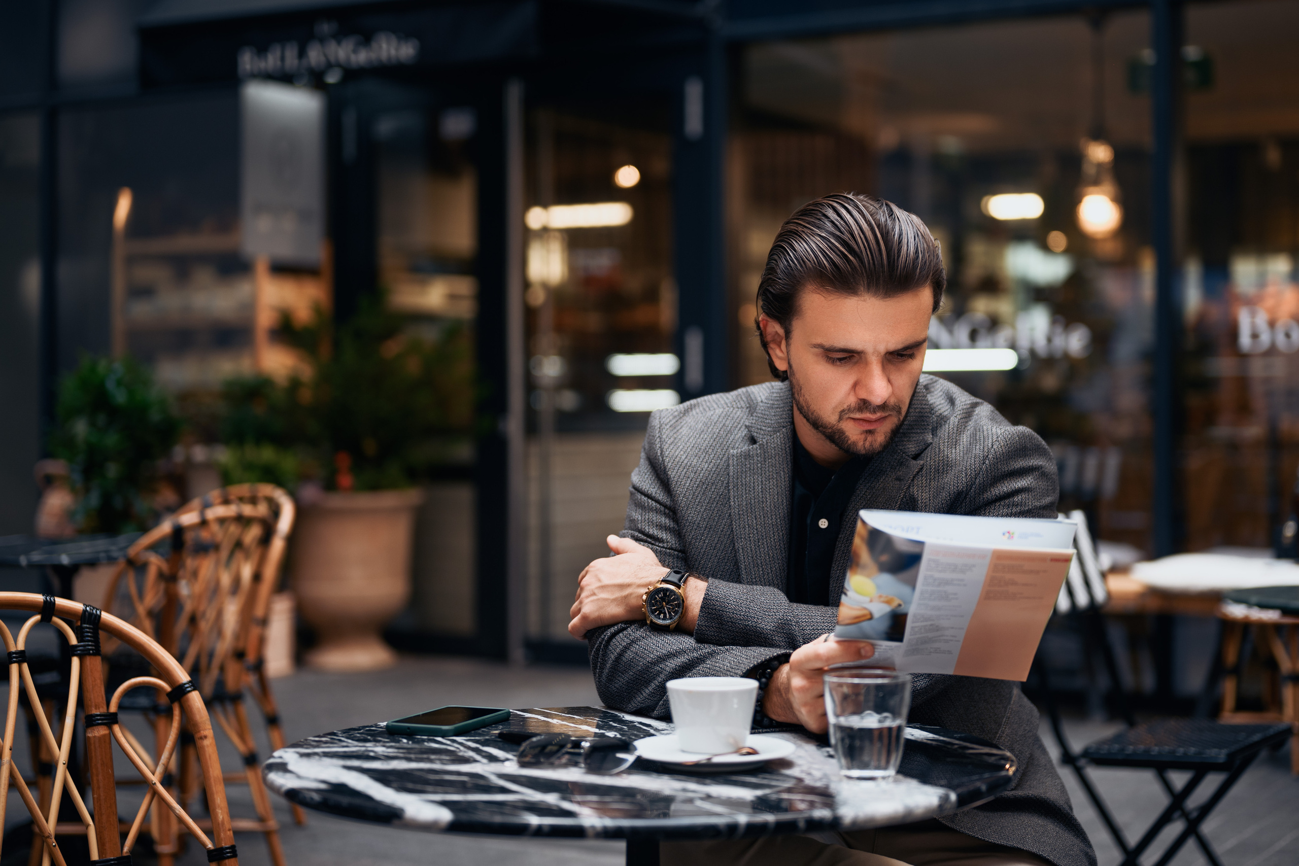 Фотосессия бизнес портрет для мужчины. Фотограф в Белграде Чугреева Елена