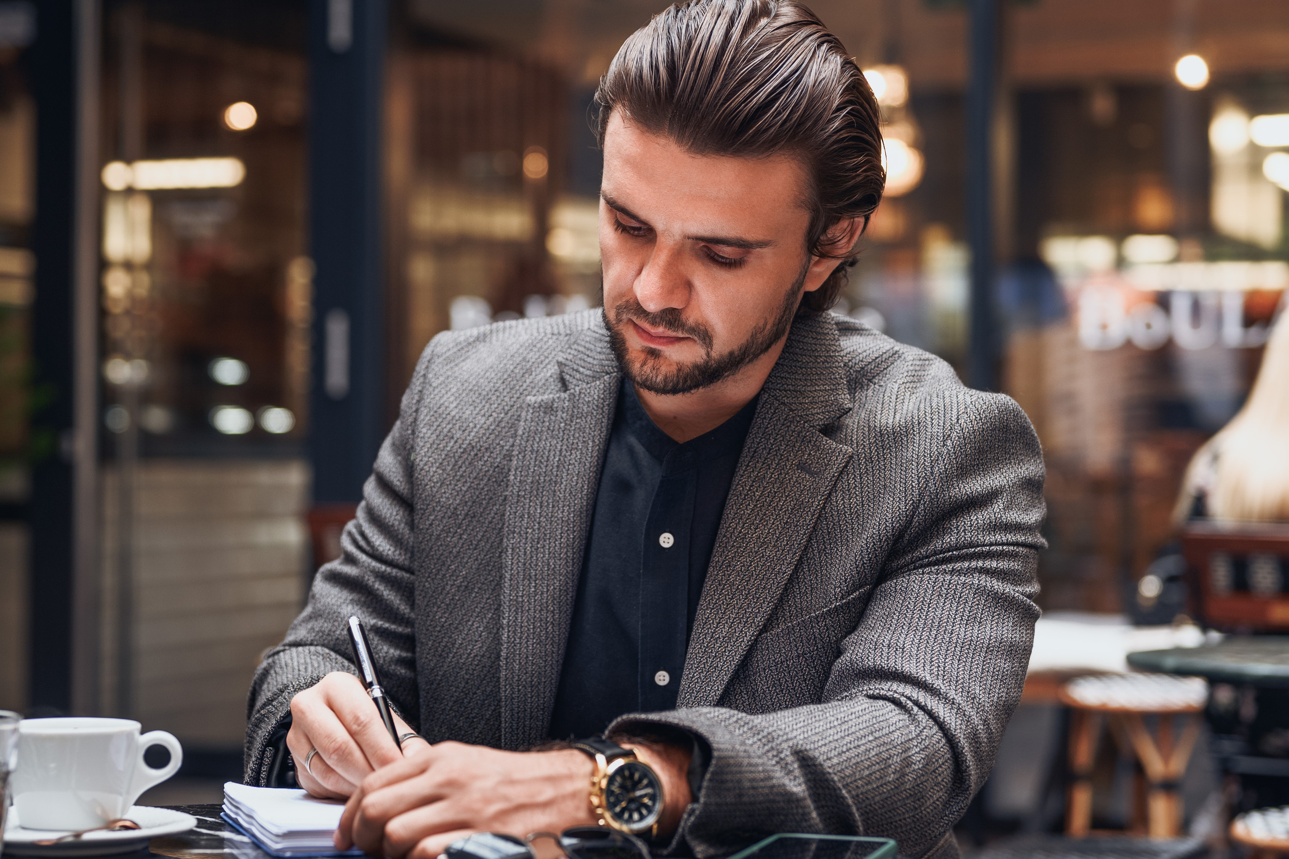 Фотосессия бизнес портрет для мужчины. Фотограф в Белграде Чугреева Елена