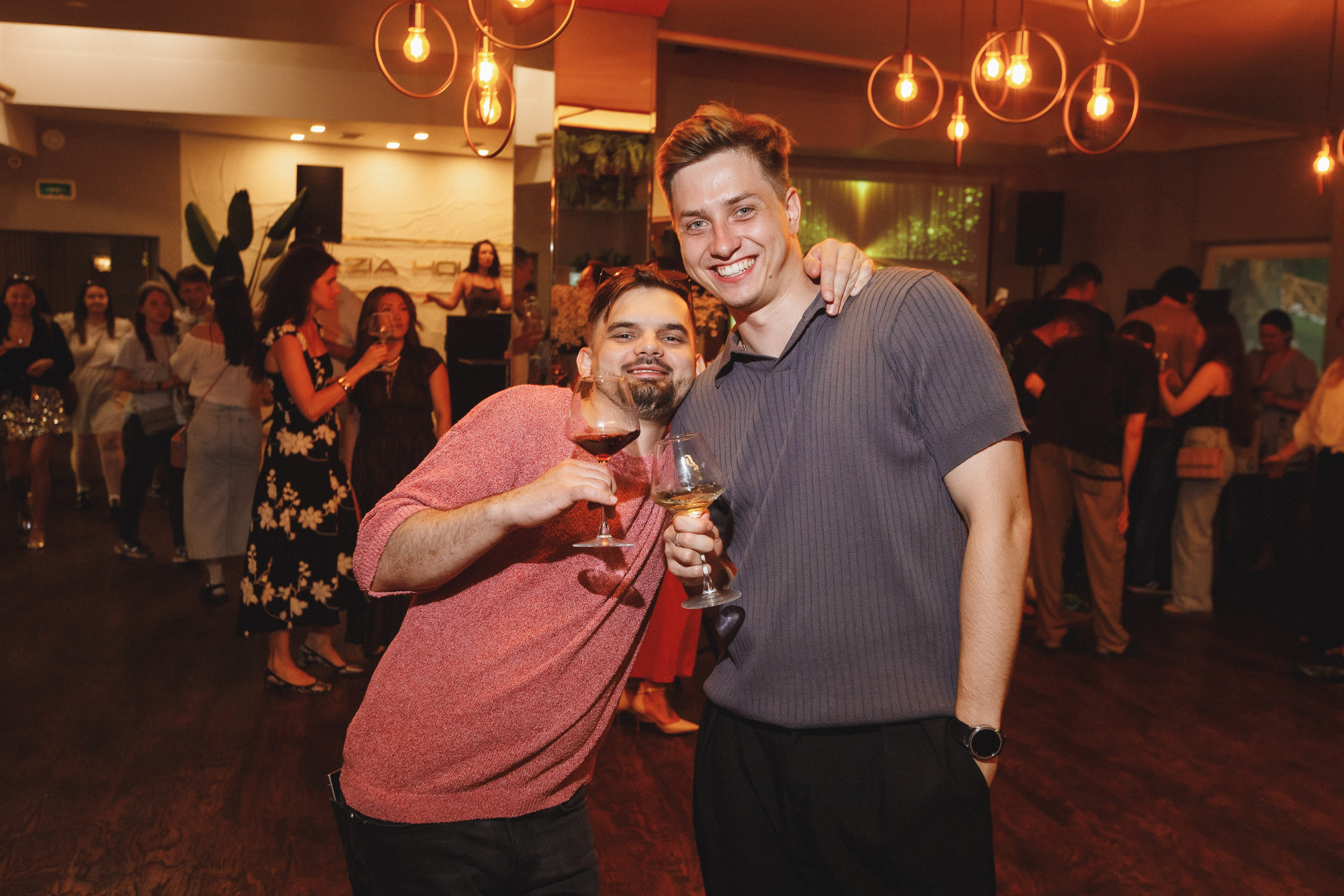 ФЕСТИВАЛЬ РОССИЙСКОГО ВИНА. СВОИ. ФОТООТЧЕТЫ-СОБЫТИЯ-МЕСТА