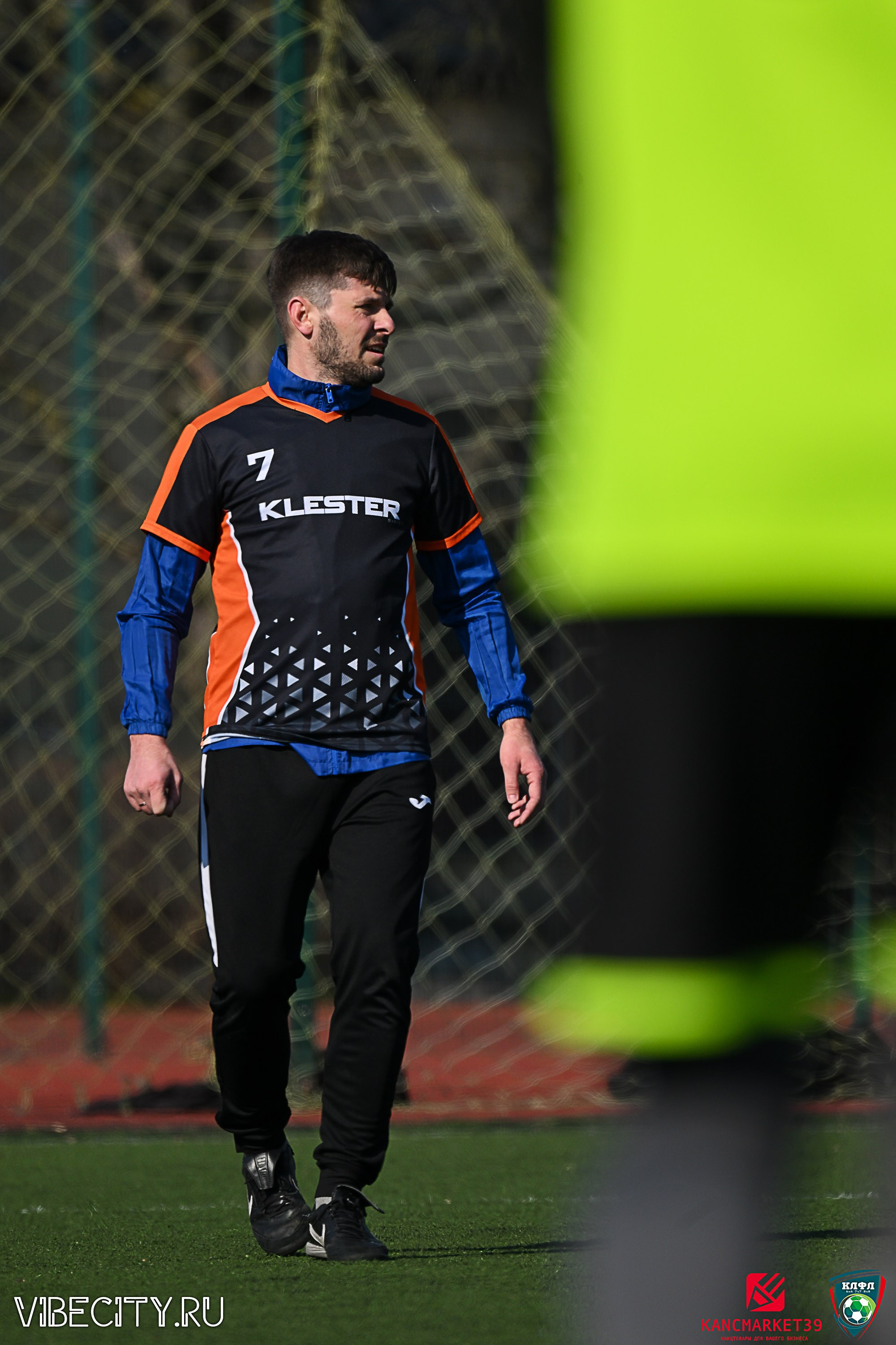 XX ЧЕМПИОНАТ КАЛИНИНГРАДСКОЙ ЛФЛ КАНЦМАРКЕТ39 сезона 2024–2025 гг. VIBECITY.RU Вайб Сити Ру Фоторепортажи Фотоотчеты Калининград