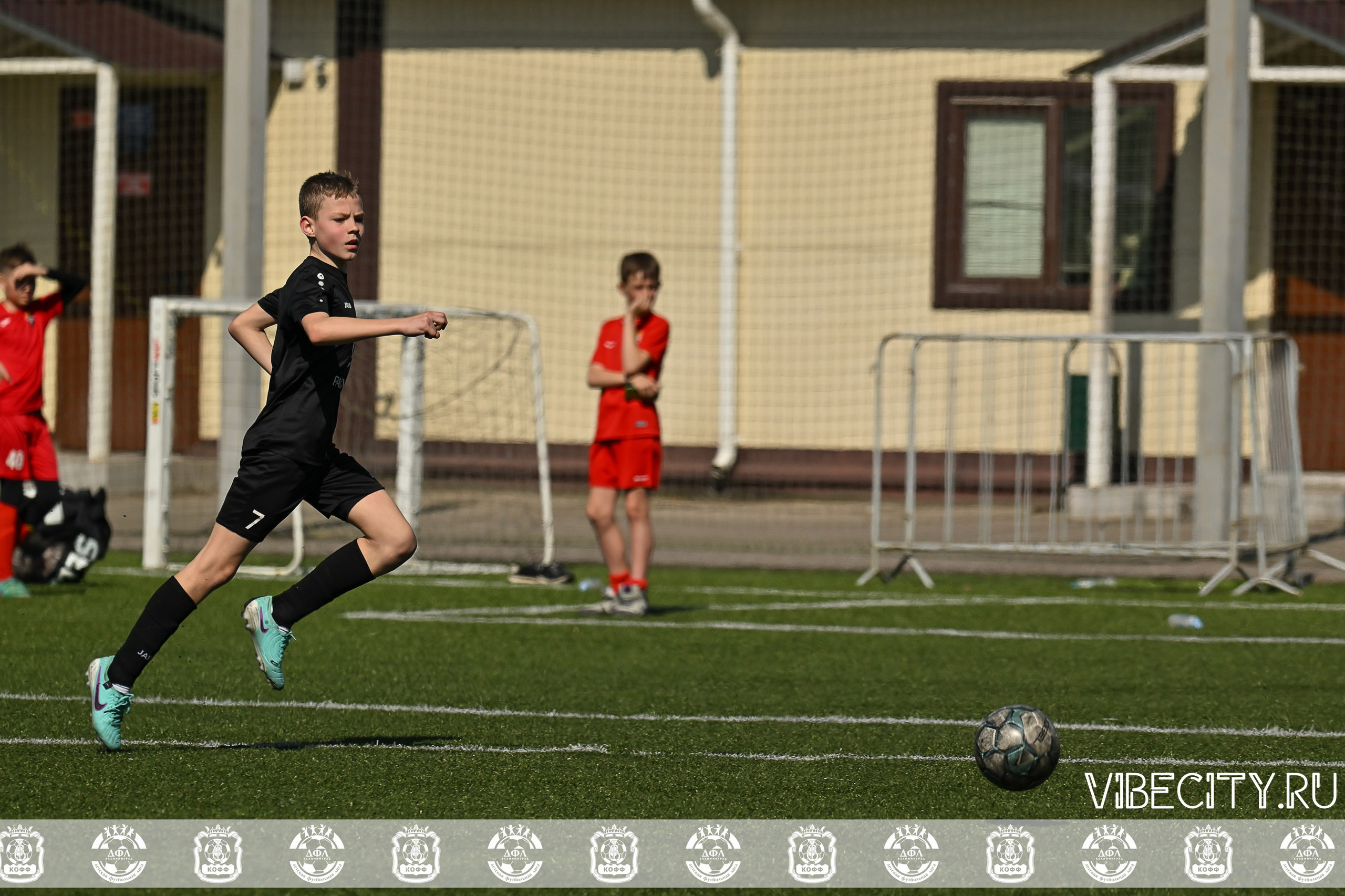XIX Всероссийского футбольного турнира Локобол 2025 РЖД. VIBECITY.RU Вайб Сити Ру Фоторепортажи Фотоотчеты Калининград